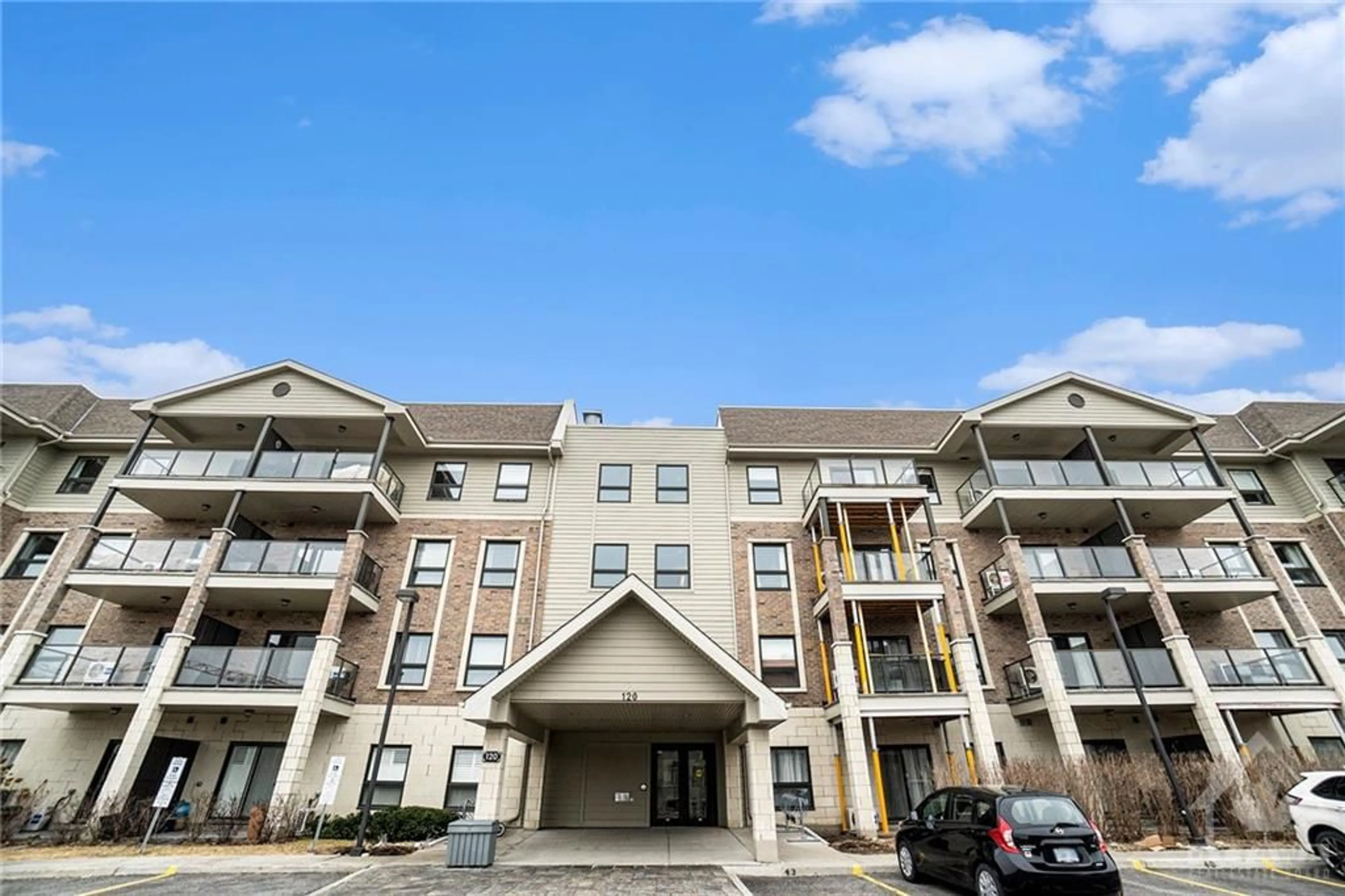 A pic from exterior of the house or condo for 120 PRESTIGE Cir #417, Ottawa Ontario K4A 1B4