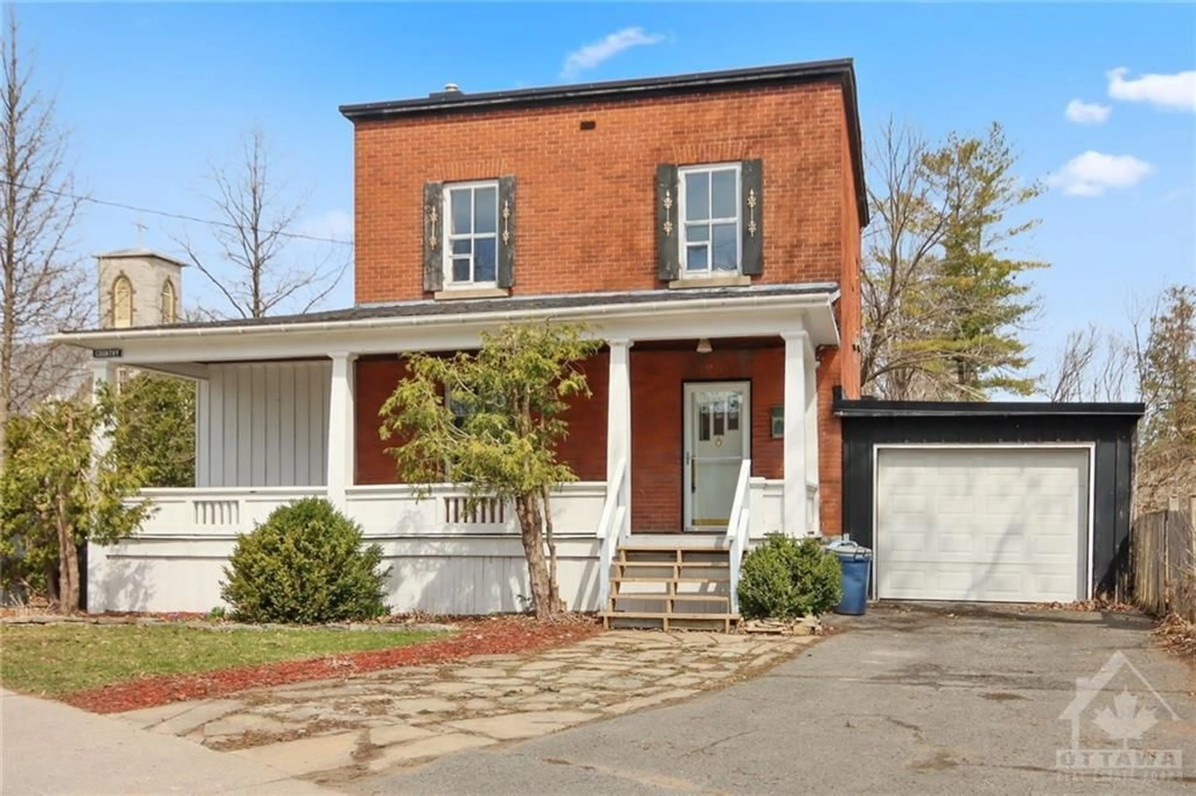 Home with brick exterior material for 159 COUNTRY St, Almonte Ontario K0A 1A0