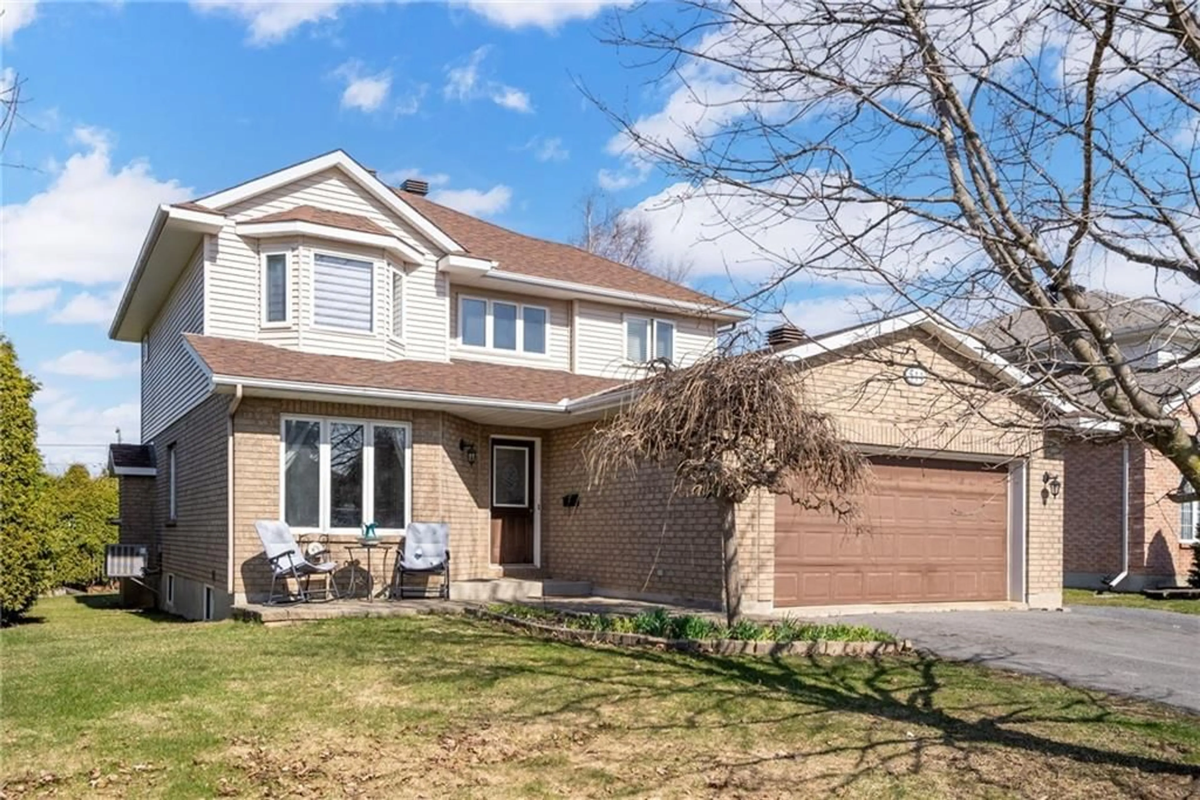 Frontside or backside of a home for 544 JOANNE Cres, Cornwall Ontario K6H 7H7