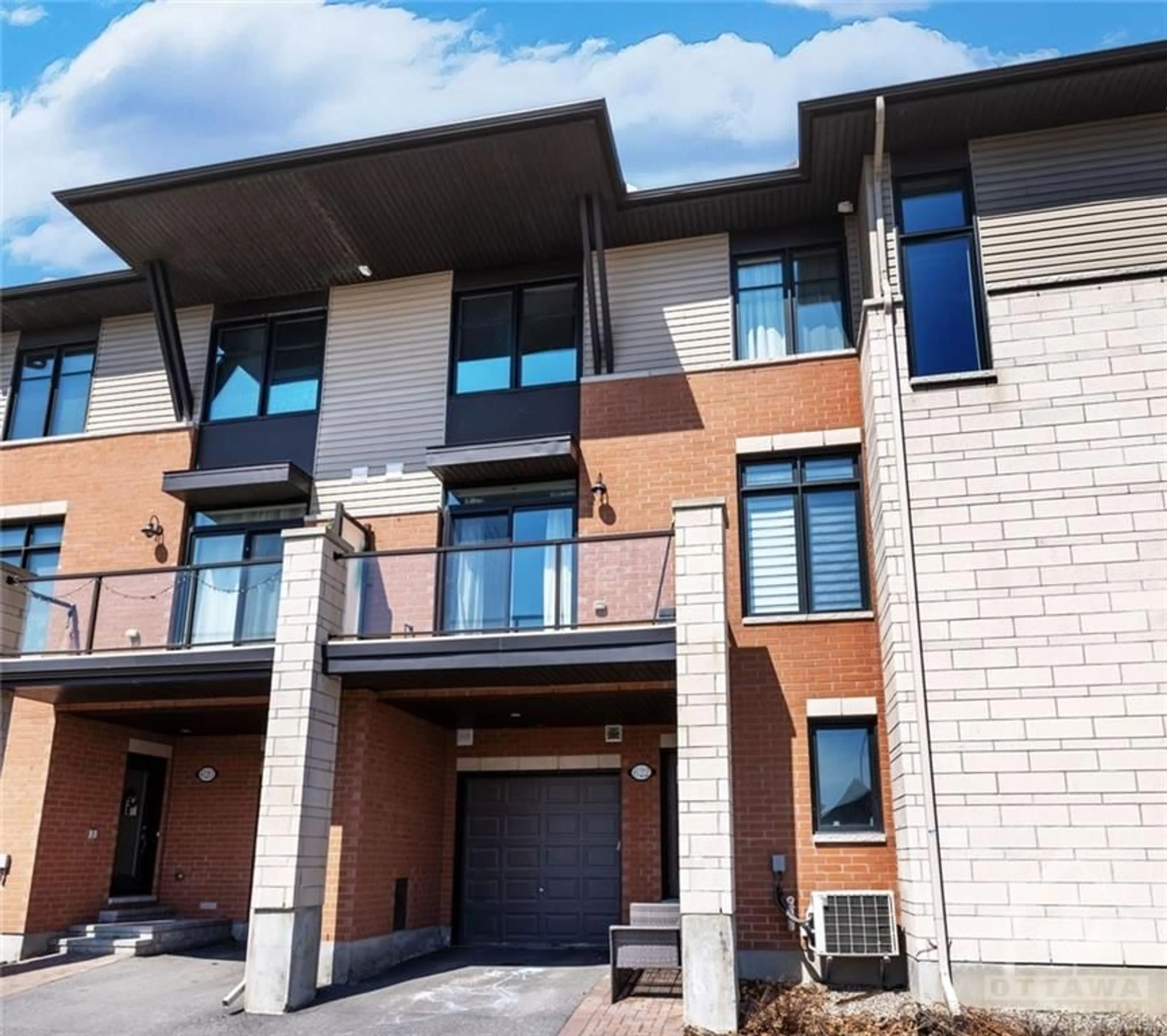 A pic from exterior of the house or condo for 622 CHAPERAL Pvt, Ottawa Ontario K4A 3T9