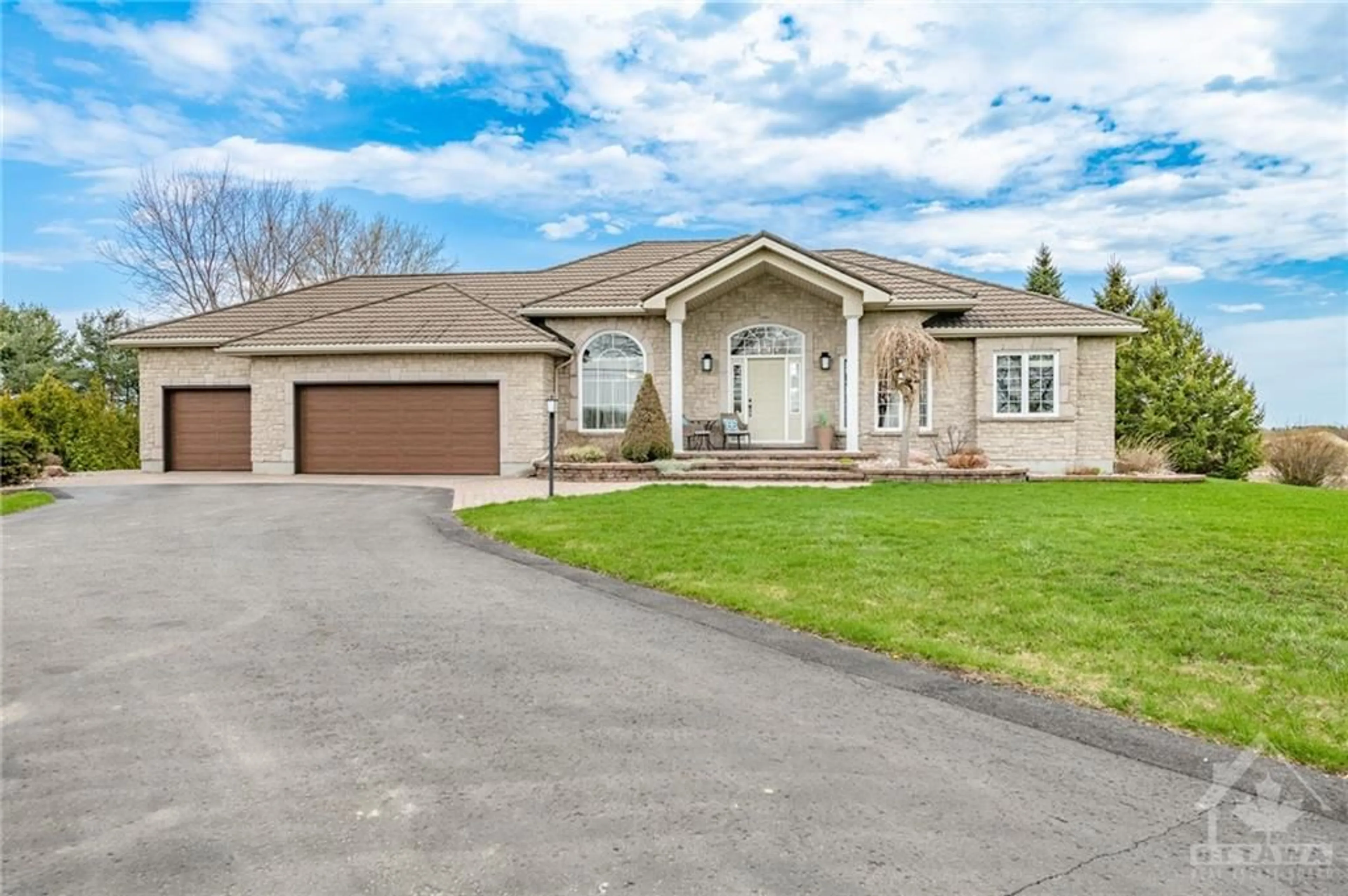 Frontside or backside of a home for 1367 STE MARIE St, Embrun Ontario K0A 1W0