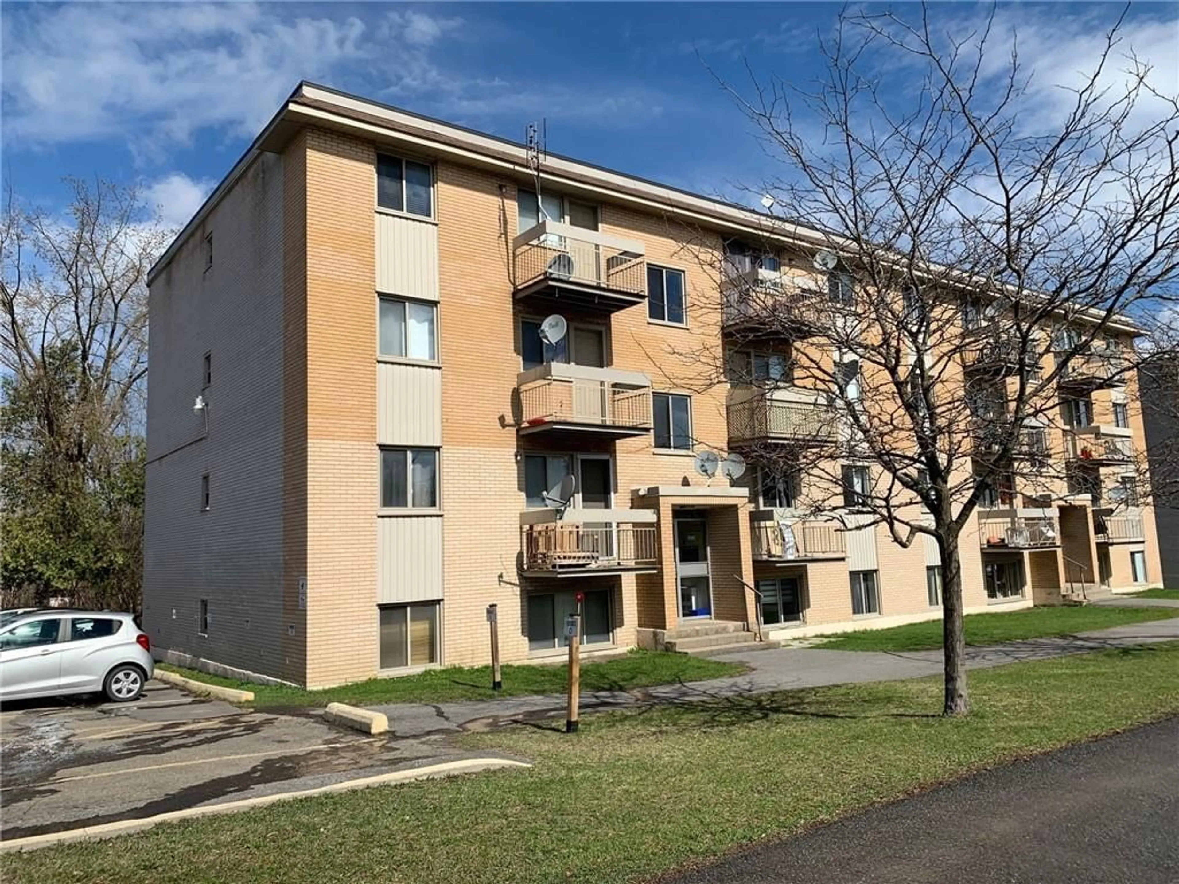 A pic from exterior of the house or condo for 998 CARTIER Blvd #4, Hawkesbury Ontario K6A 1W7