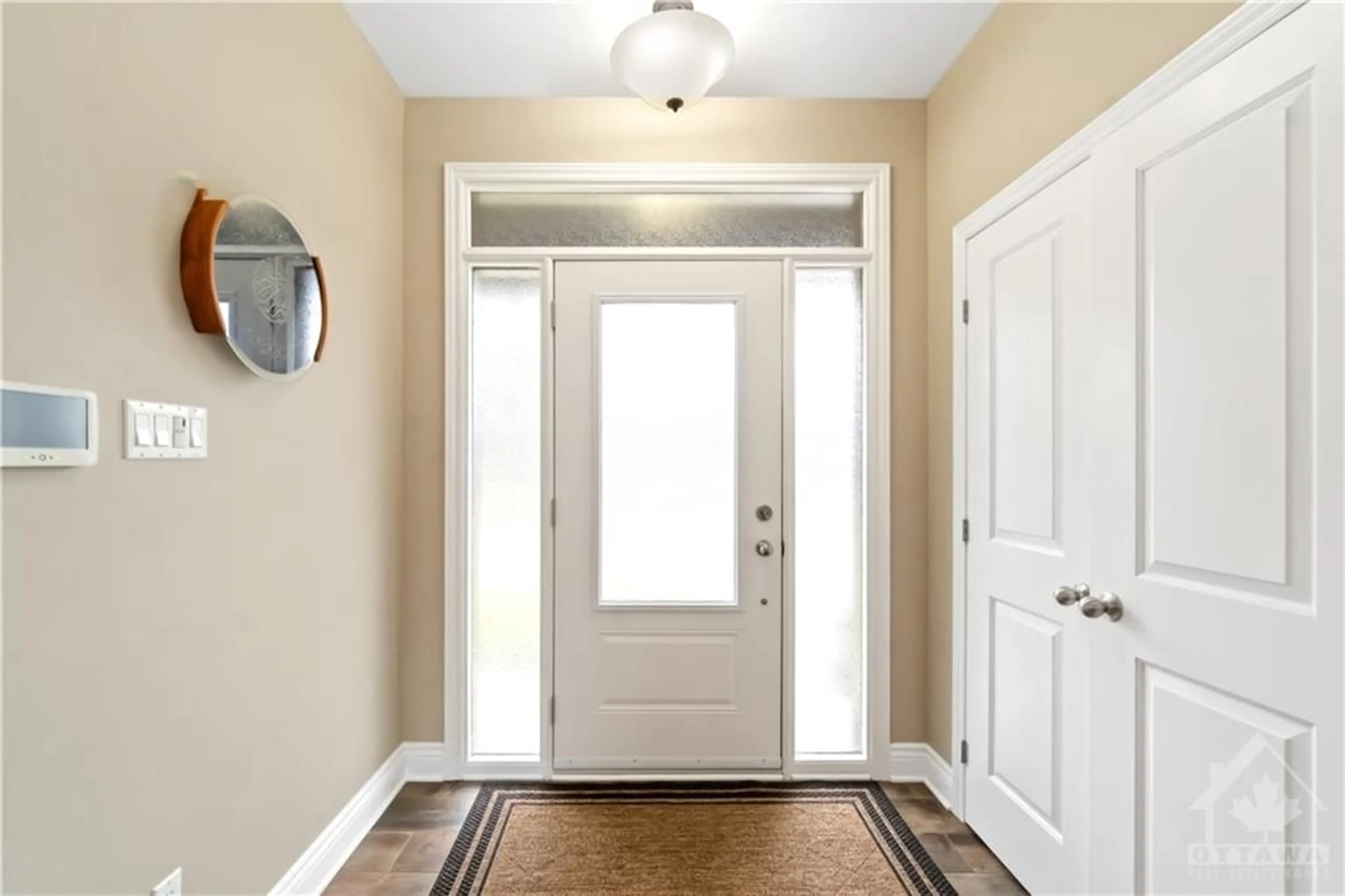 Indoor entryway for 124 DULMAGE Cres, Carleton Place Ontario K7C 0E6
