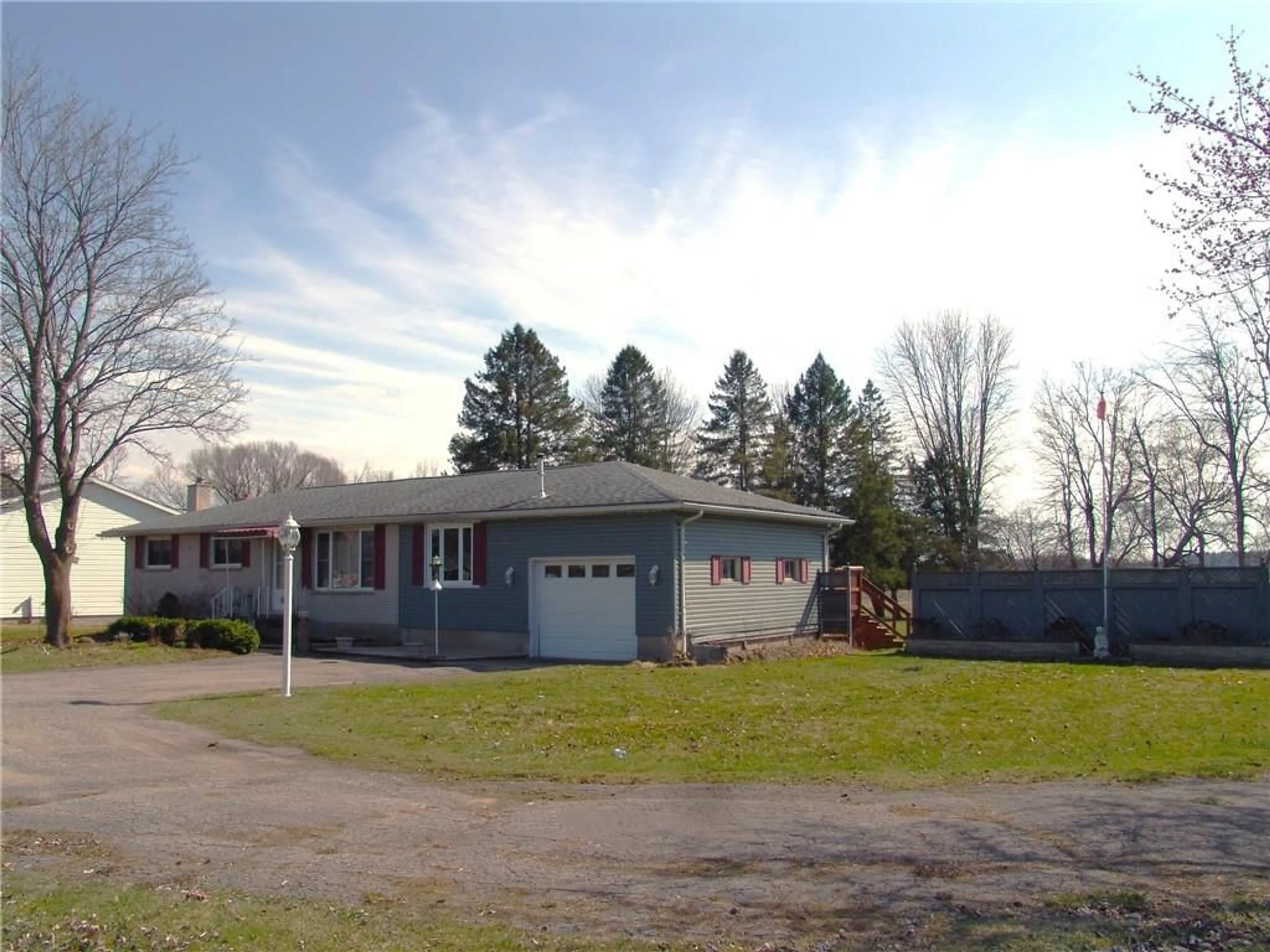Frontside or backside of a home for 3090 COUNTY Rd #29, Tincap Ontario K6V 5T4
