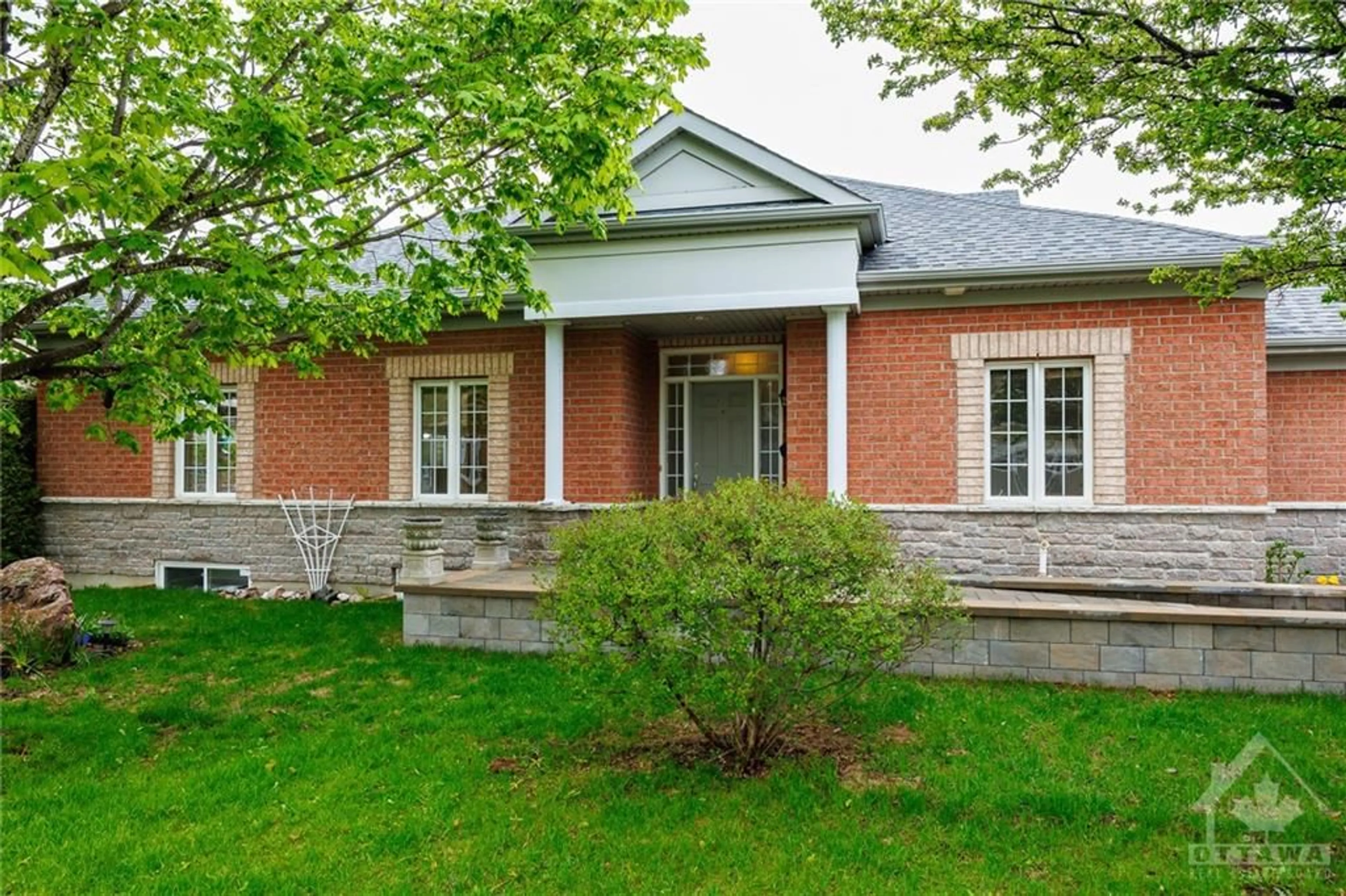 Home with brick exterior material for 93 KINMOUNT Pvt, Ottawa Ontario K2T 1K1