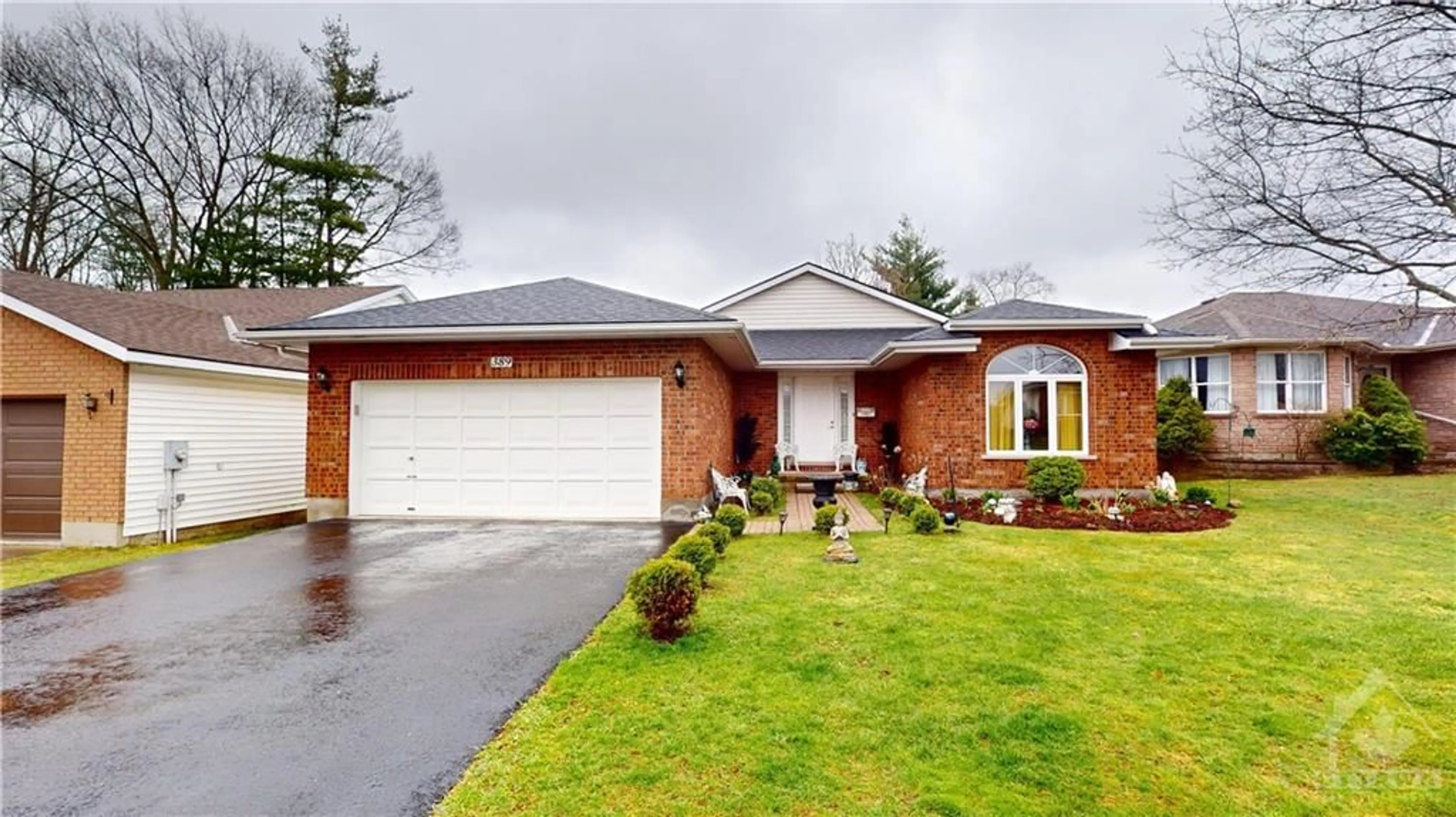 Home with brick exterior material for 389 BROCK St, Brockville Ontario K6V 6E8