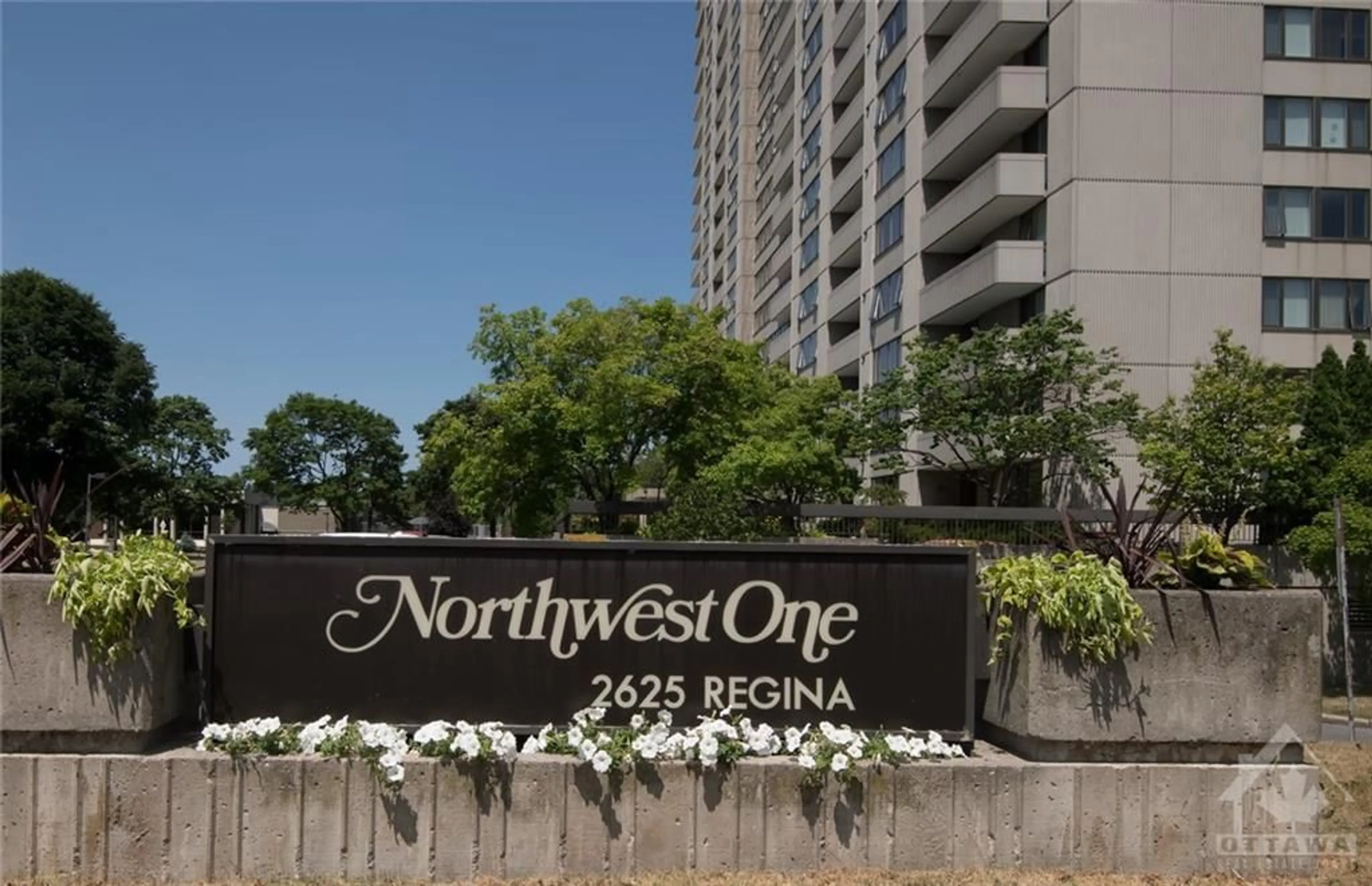 A pic from exterior of the house or condo for 2625 REGINA St #505, Ottawa Ontario K2B 5W8