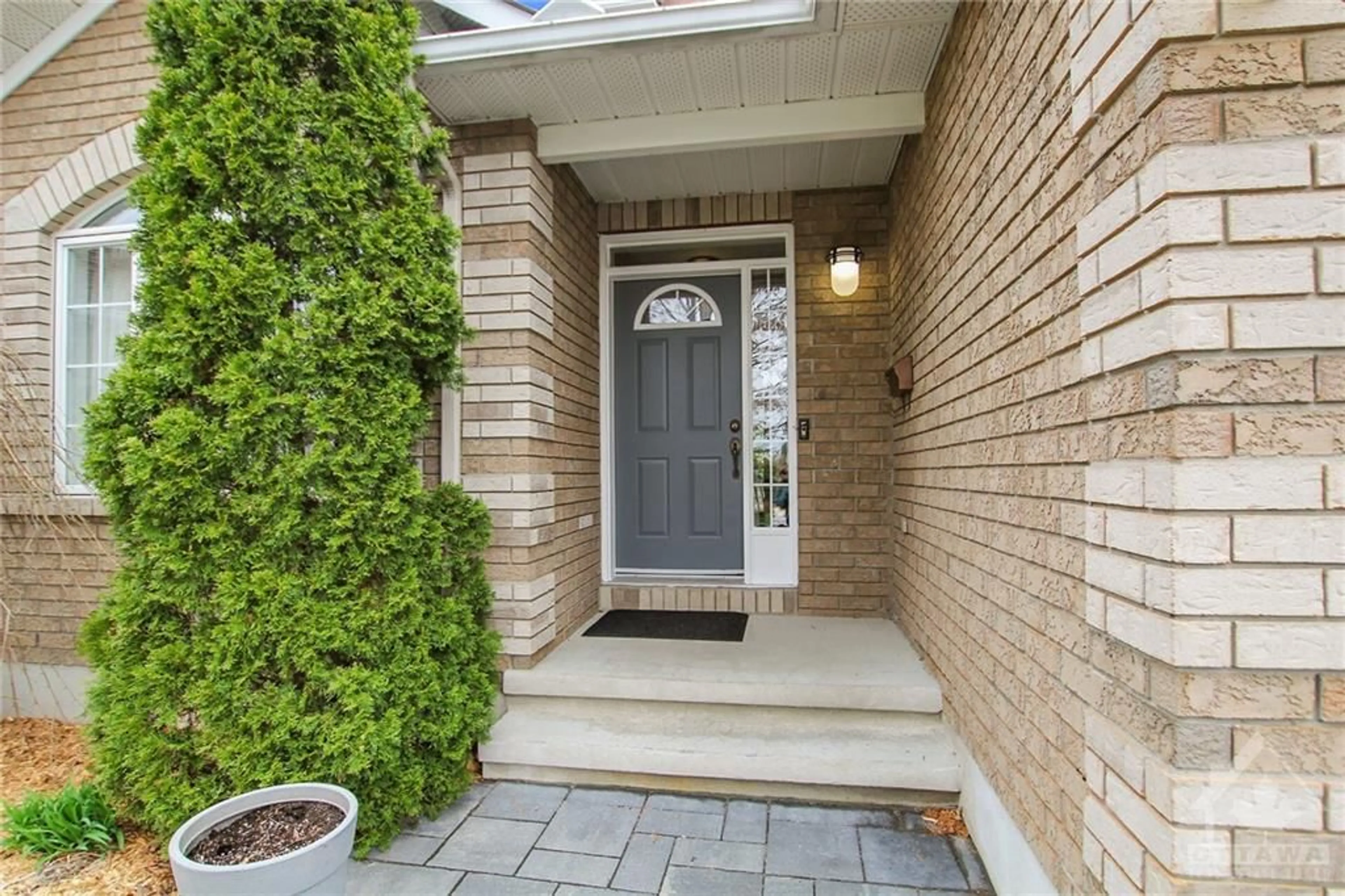 Home with brick exterior material for 4 PELEE St, Kanata Ontario K2M 2R4