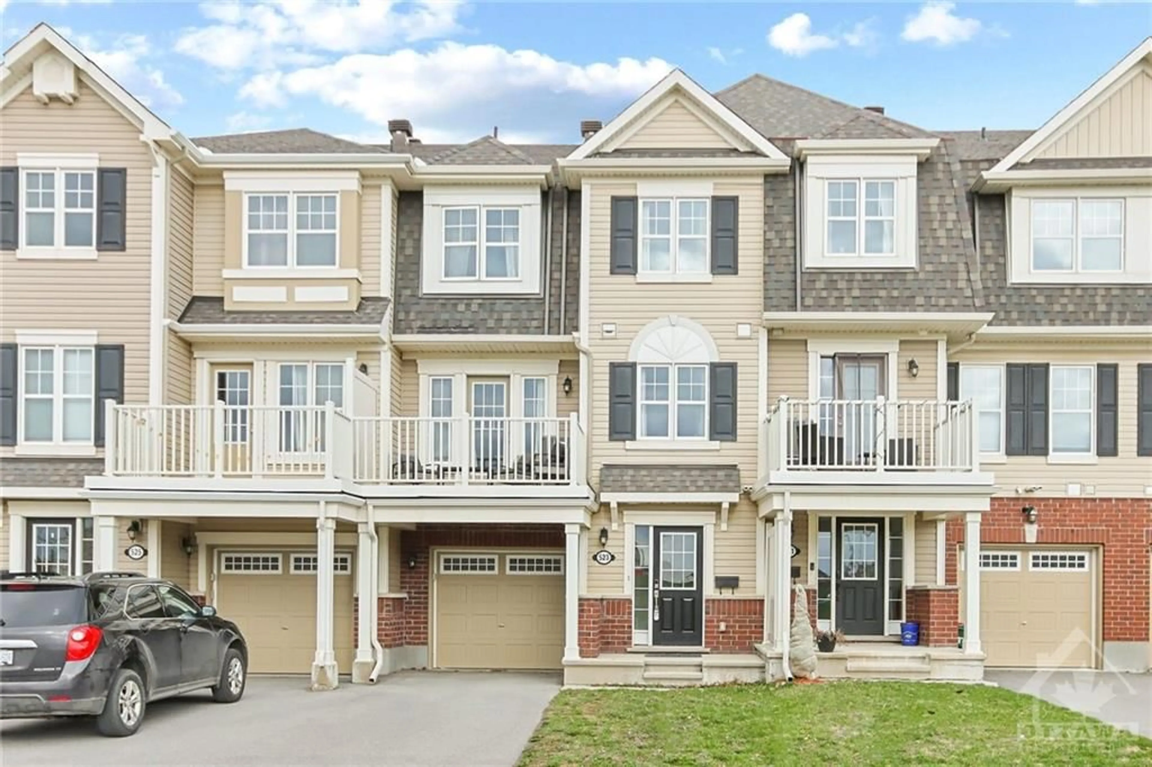 A pic from exterior of the house or condo for 523 ENSATINA Cres, Ottawa Ontario K2J 6H4