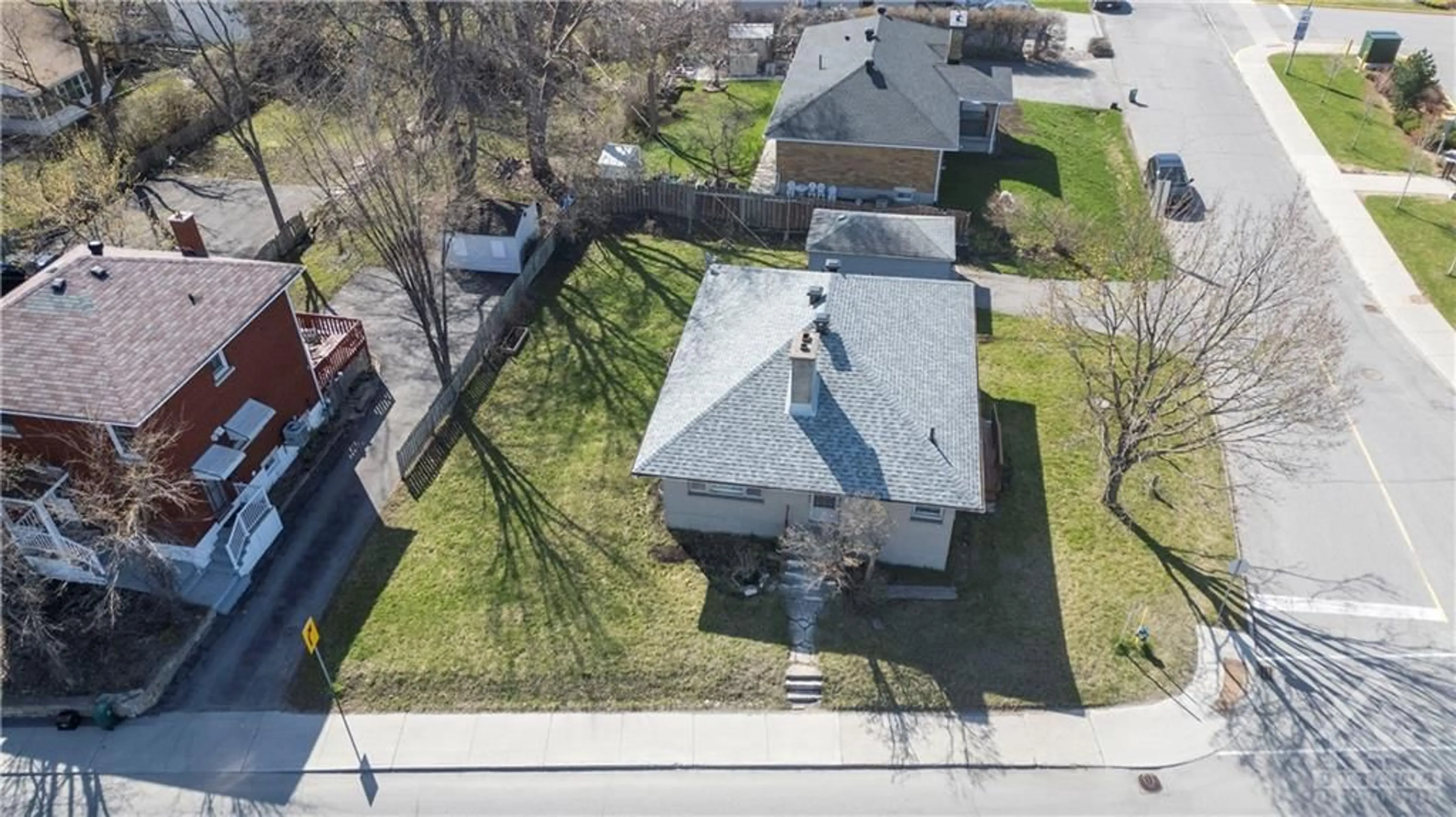 Frontside or backside of a home for 2114 CARLING Ave, Ottawa Ontario K2A 1G9