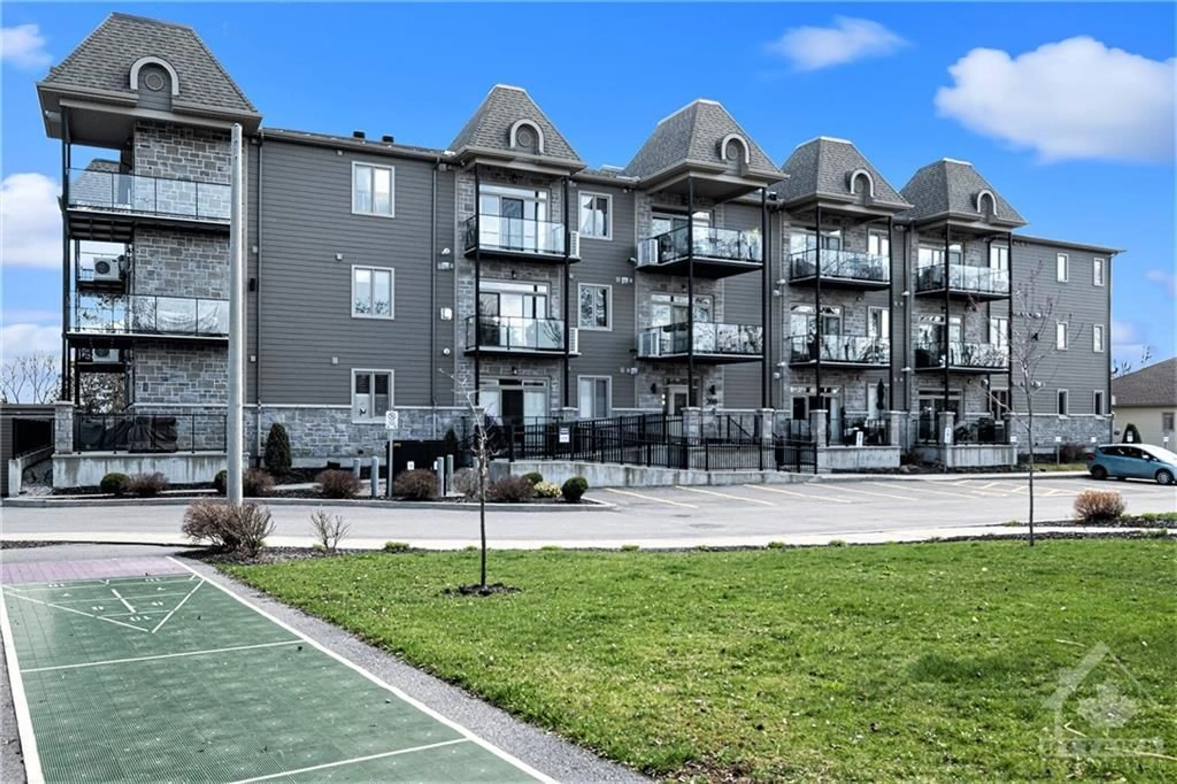 A pic from exterior of the house or condo for 200 EQUINOX Dr #306, Embrun Ontario K0A 1W1