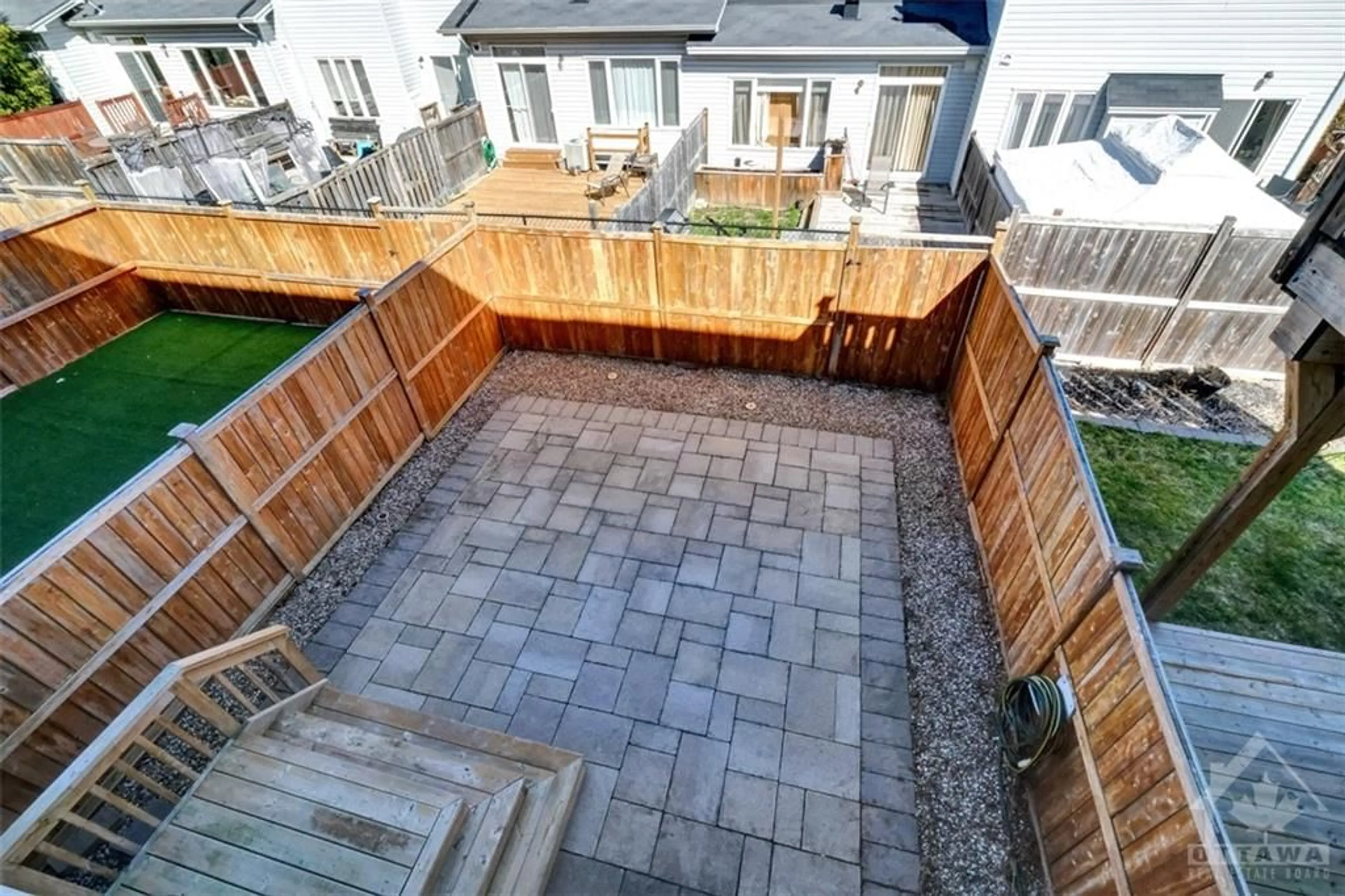 Patio for 156 CHALLENGE Cres, Ottawa Ontario K4A 0T9