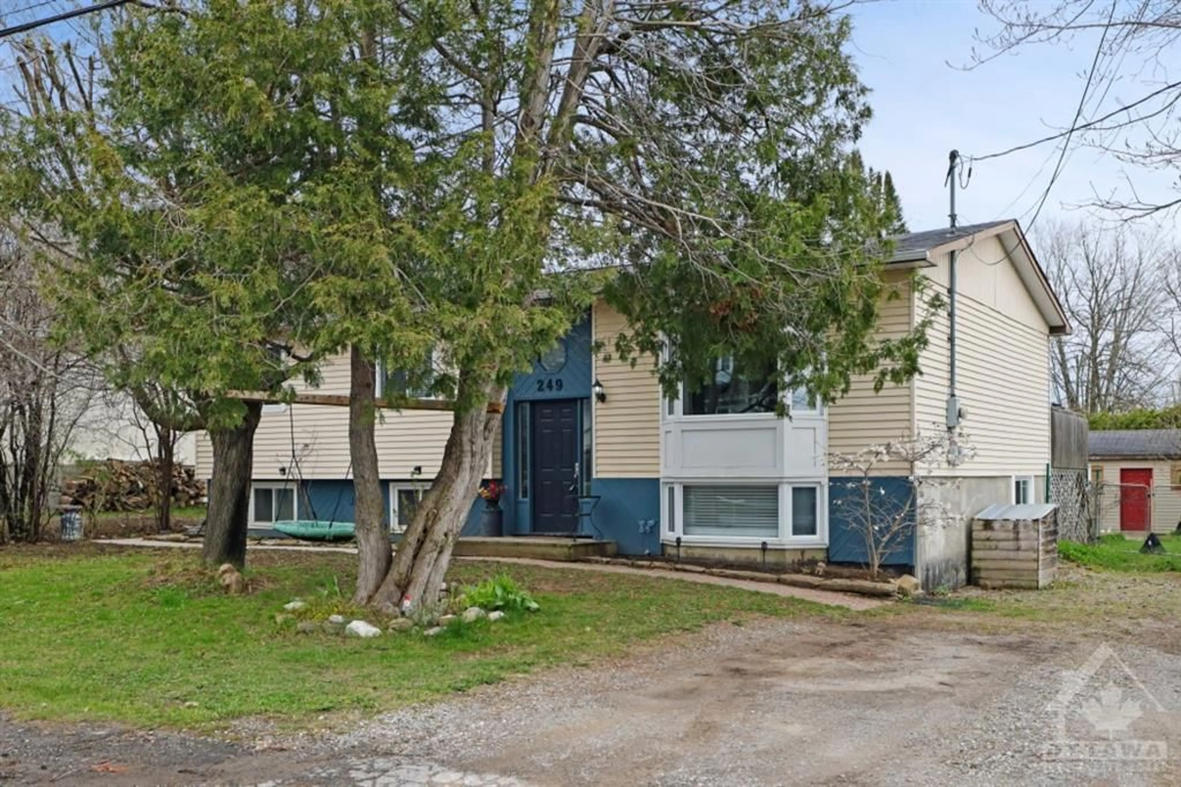 Outside view for 249 MAUDE St, Almonte Ontario K0A 1A0