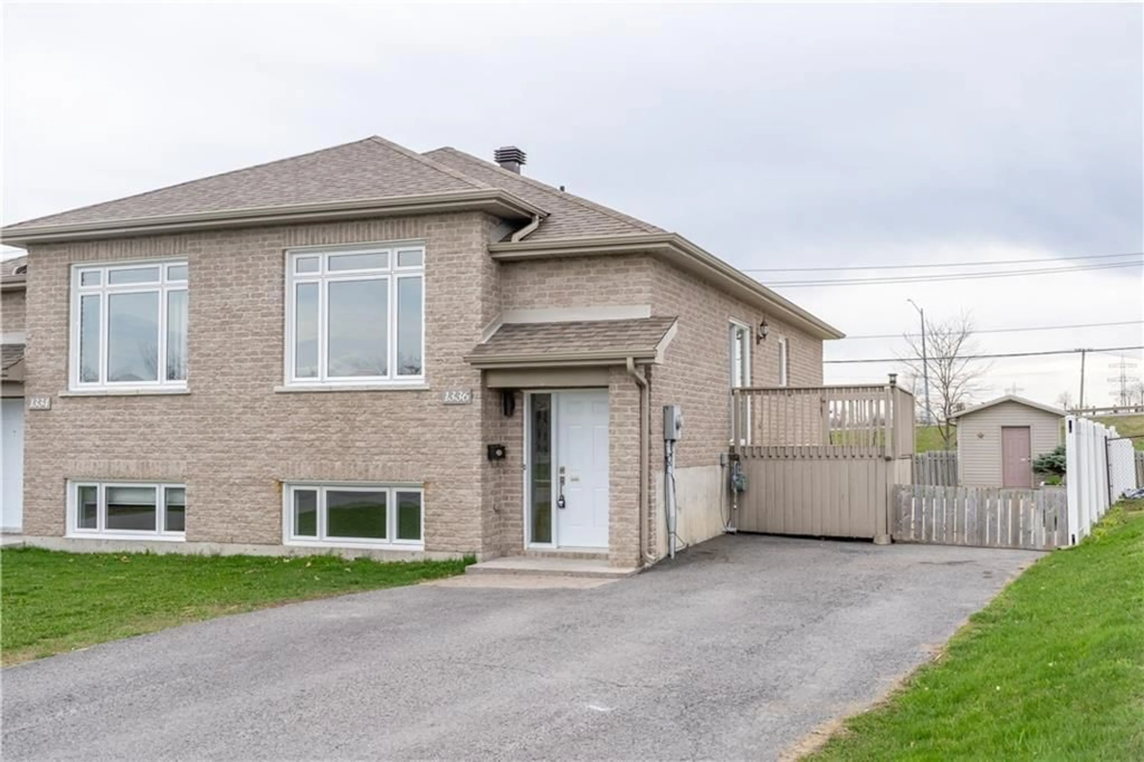 Frontside or backside of a home for 1336 ARBA Crt, Cornwall Ontario K6H 0A9