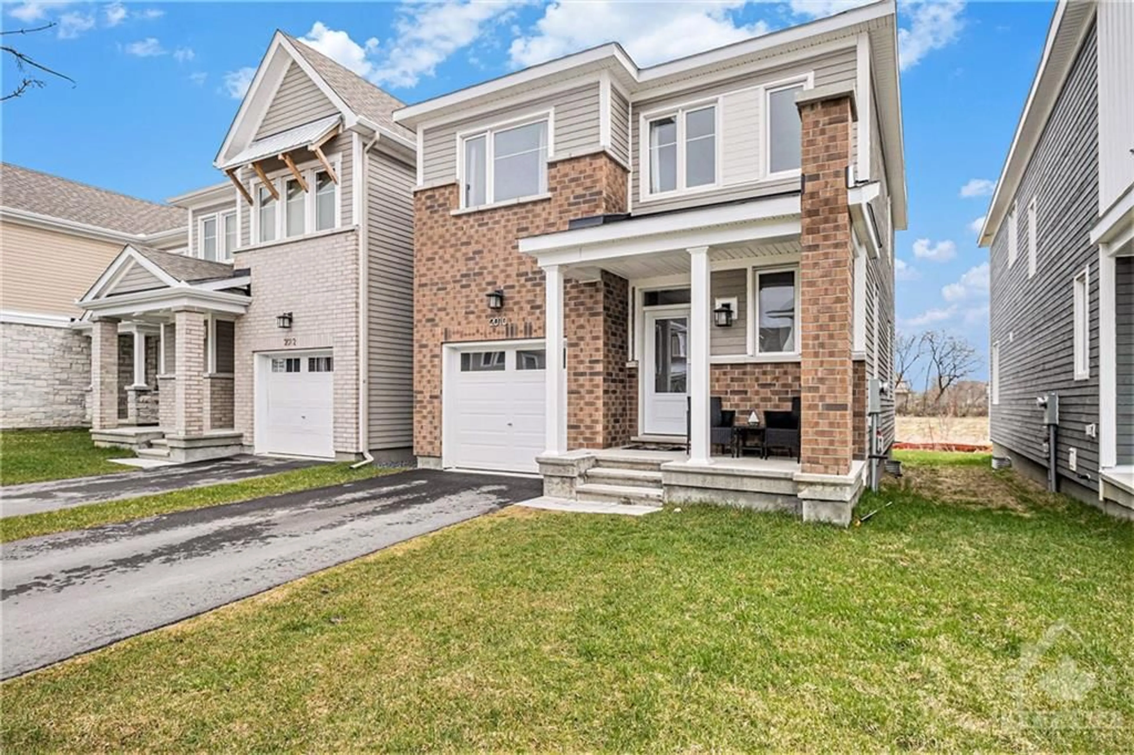 Home with brick exterior material for 2010 POSTILION St, Richmond Ontario K0A 2Z0