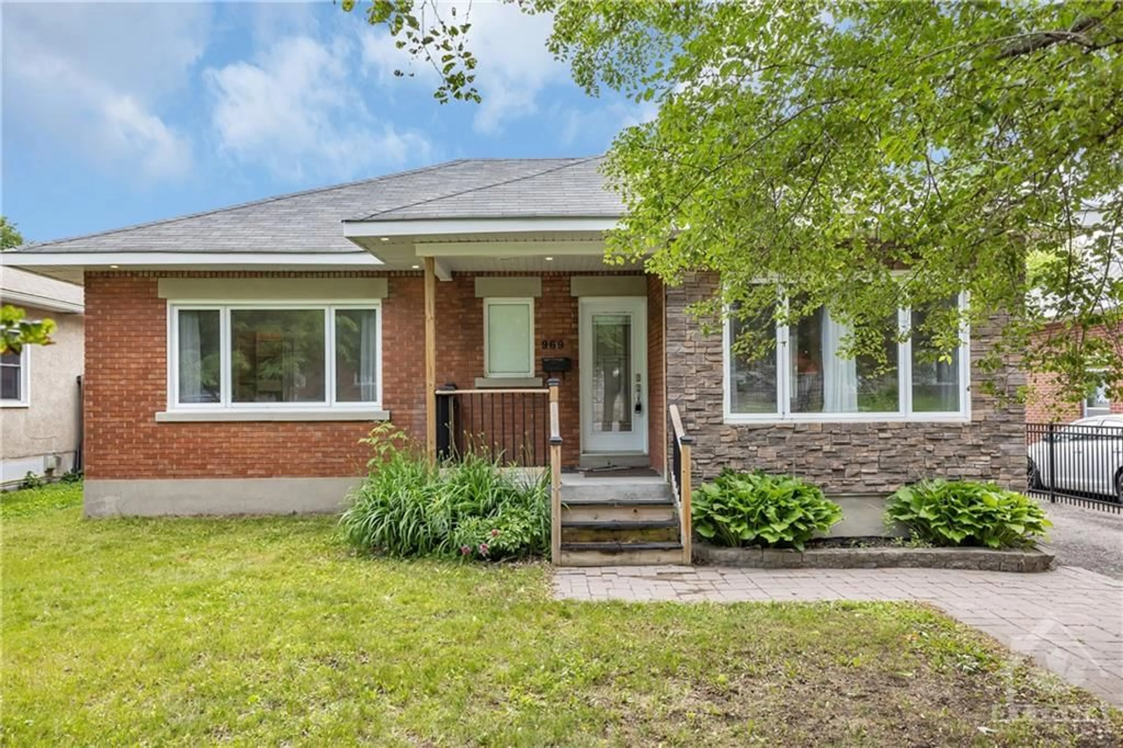 Home with brick exterior material for 969 BEAUDRY St, Ottawa Ontario K1K 3R9