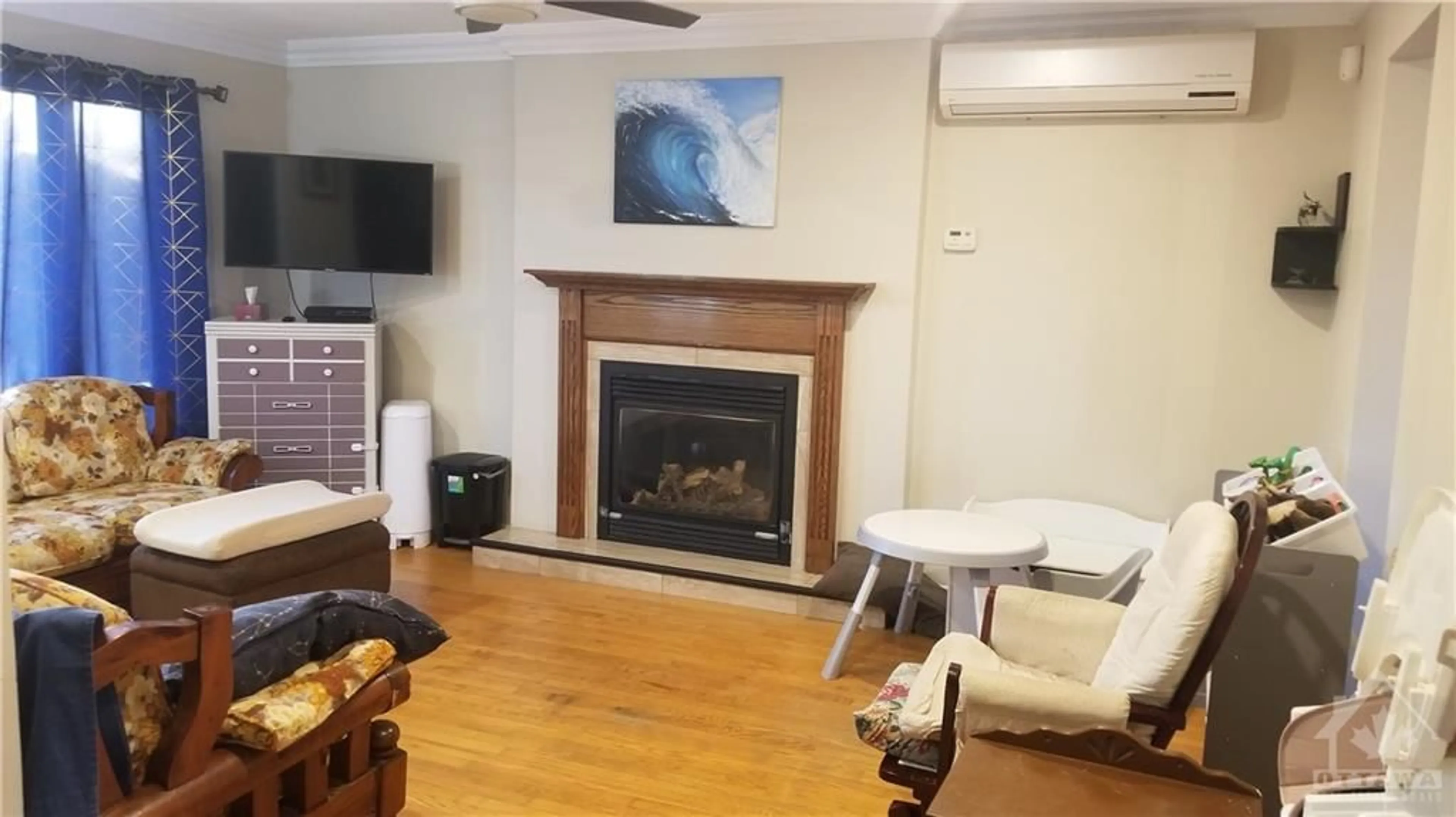 Living room for 3146 LEMAY Cir, Rockland Ontario K4K 1A5