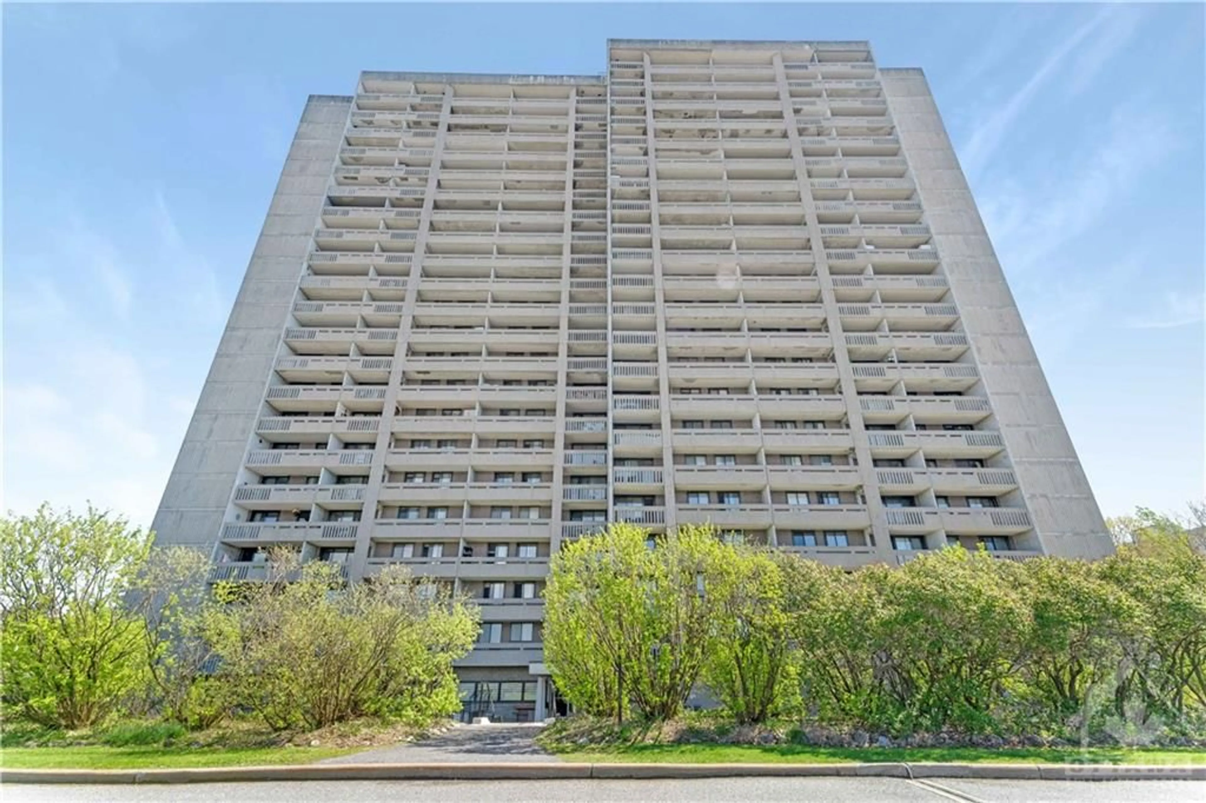 A pic from exterior of the house or condo for 415 GREENVIEW Ave #102, Ottawa Ontario K2B 8G5