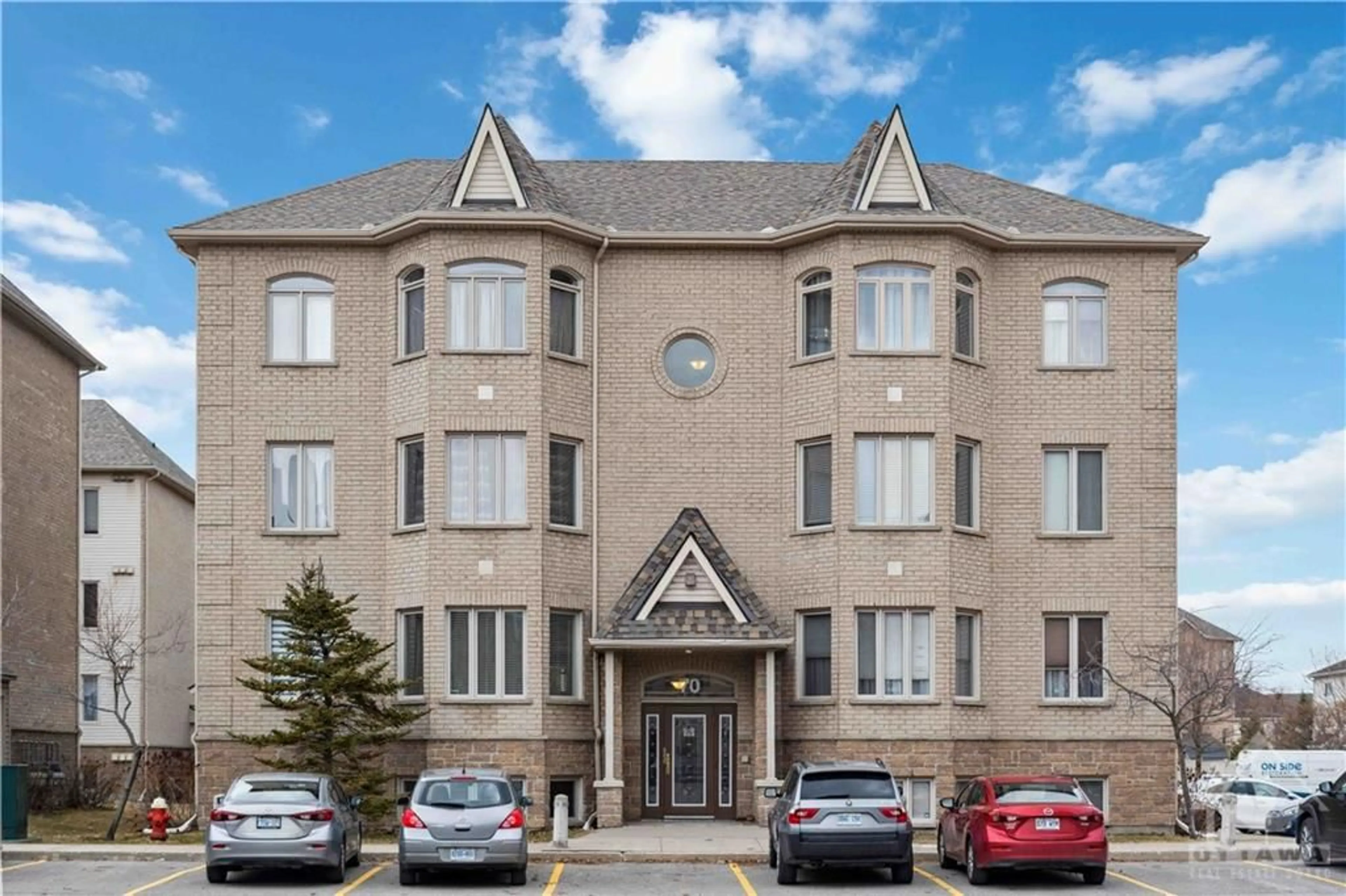 A pic from exterior of the house or condo for 70 BRIARGATE Pvt #8, Orleans Ontario K4A 0C3