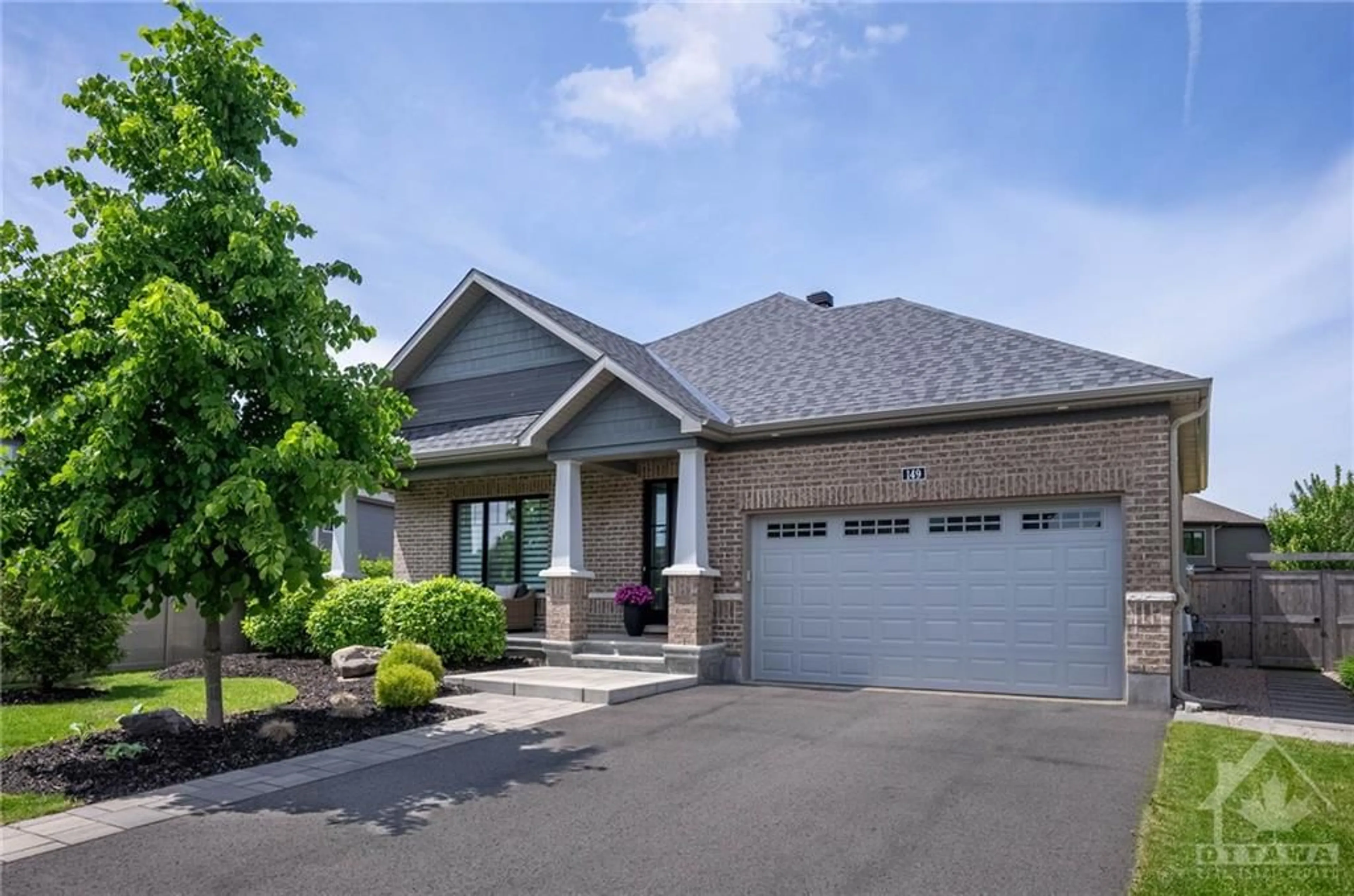 Home with brick exterior material for 149 SPINDRIFT Cir, Manotick Ontario K4M 0G5