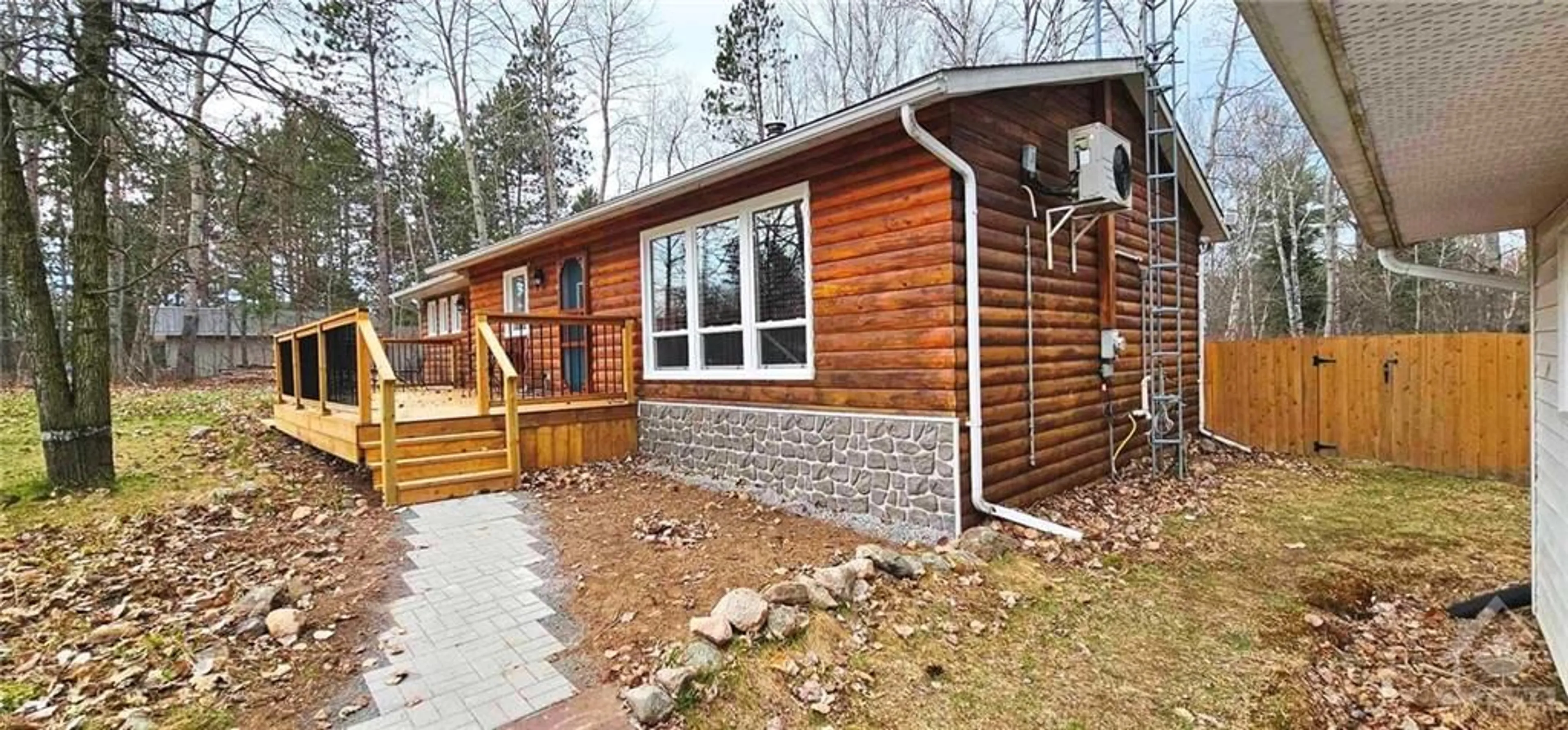 Cottage for 48 SUNRISE Rd, Killaloe Ontario K0J 2J0