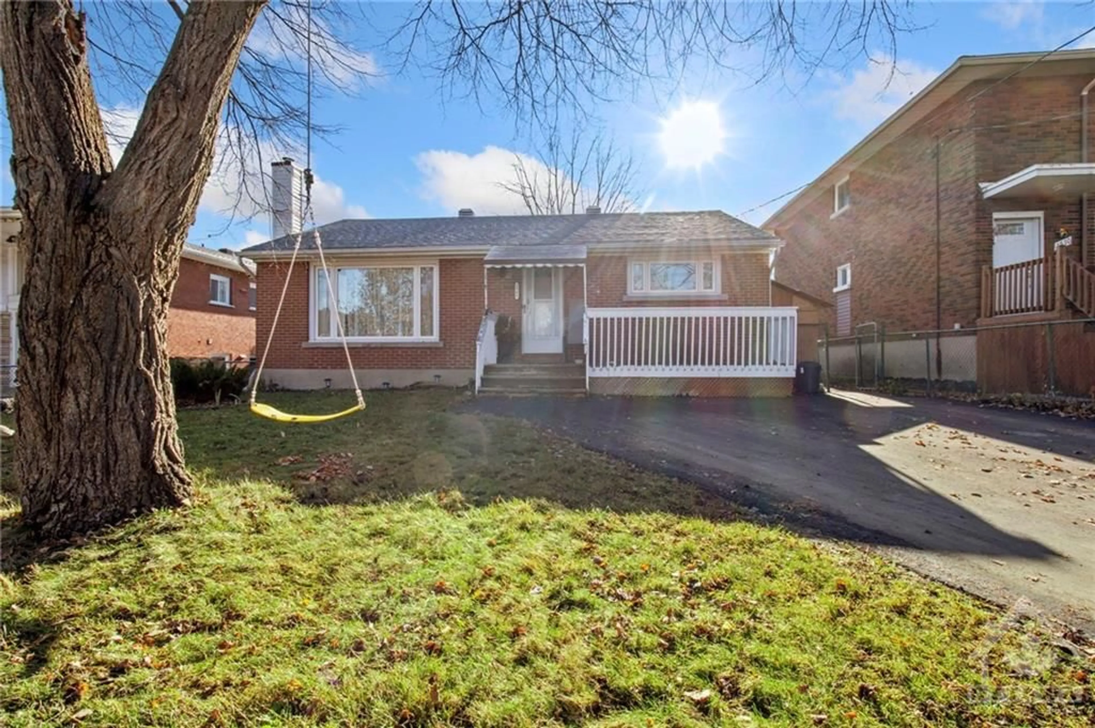 Home with brick exterior material for 1508 CHATELAIN Ave, Ottawa Ontario K1Z 8B4