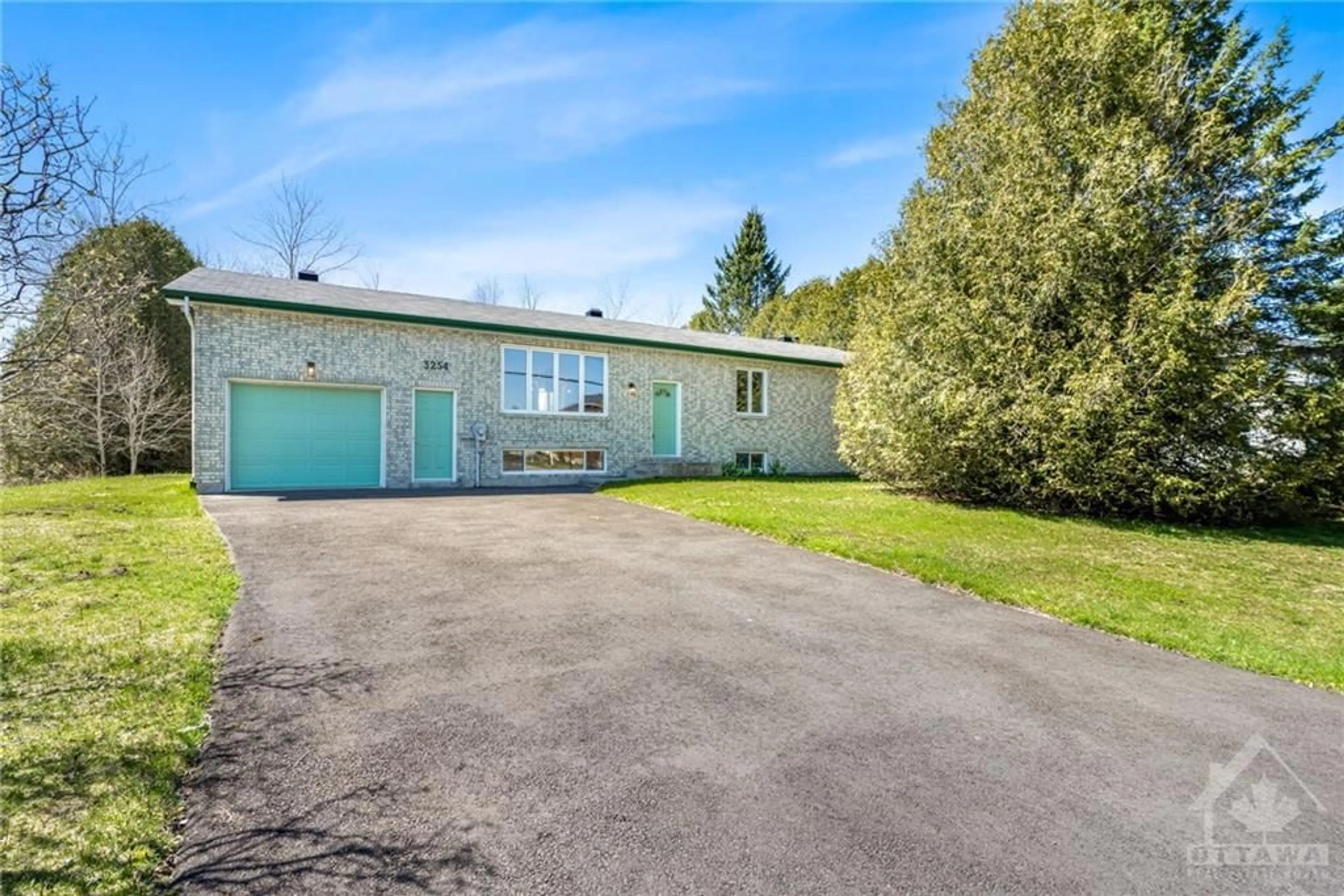 Cottage for 3254 GENDRON Rd, Hammond Ontario K0A 2A0