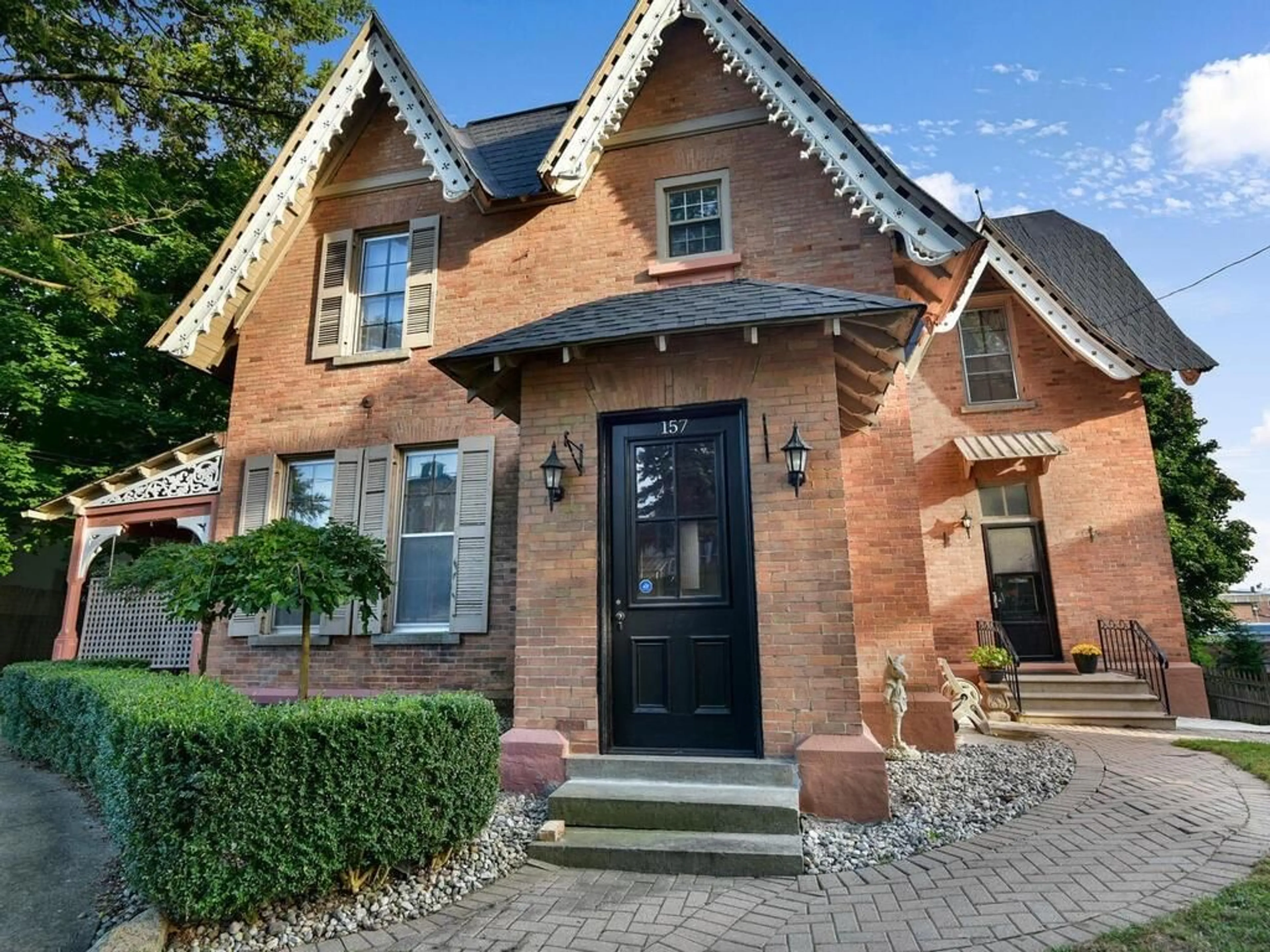 Home with brick exterior material for 157 DIBBLE St, Prescott Ontario K0E 1T0