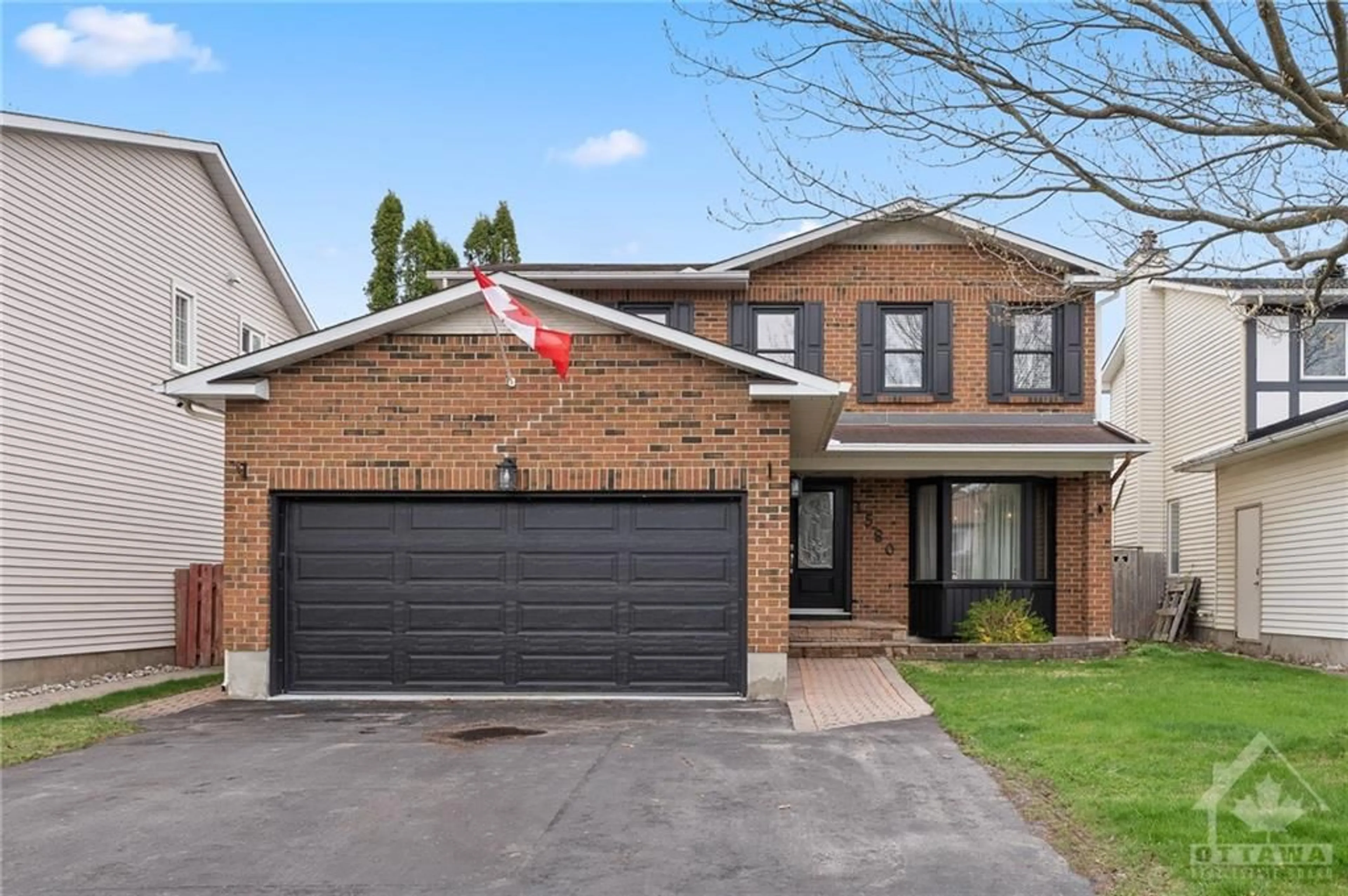 Home with brick exterior material for 1580 SUNVIEW Dr, Ottawa Ontario K1C 5A6