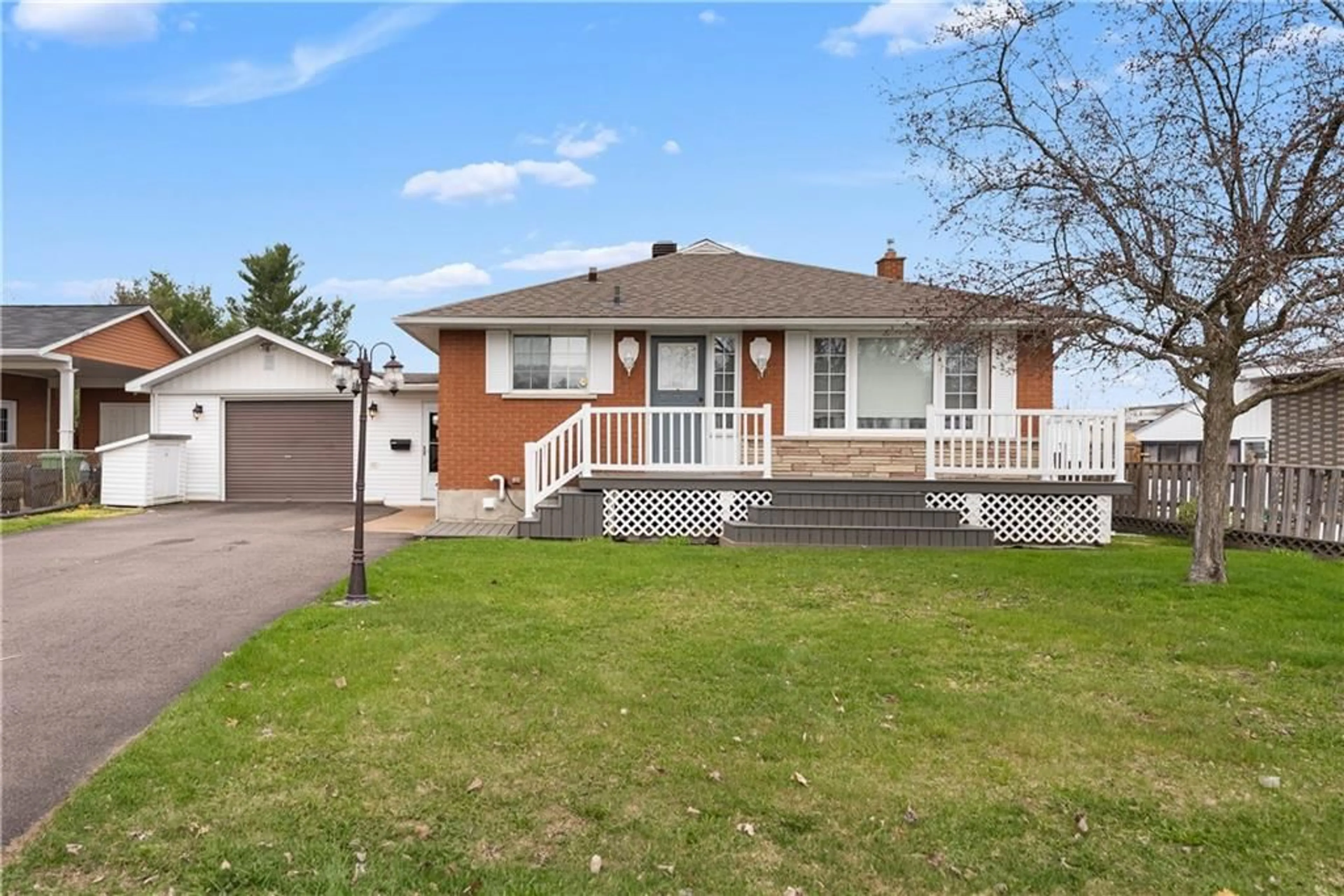 Frontside or backside of a home for 19 ETHEL St, Petawawa Ontario K8H 2B9