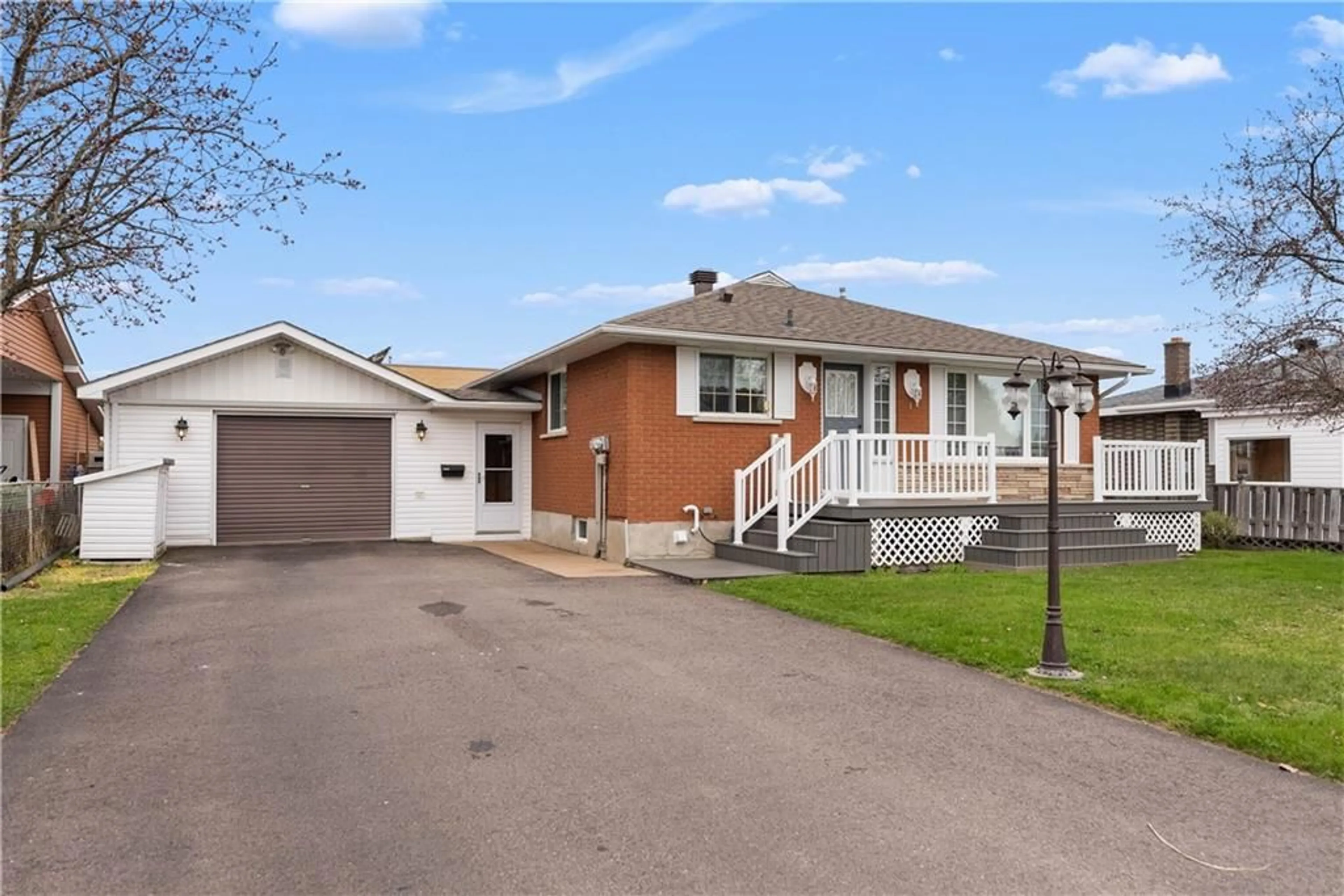 Frontside or backside of a home for 19 ETHEL St, Petawawa Ontario K8H 2B9