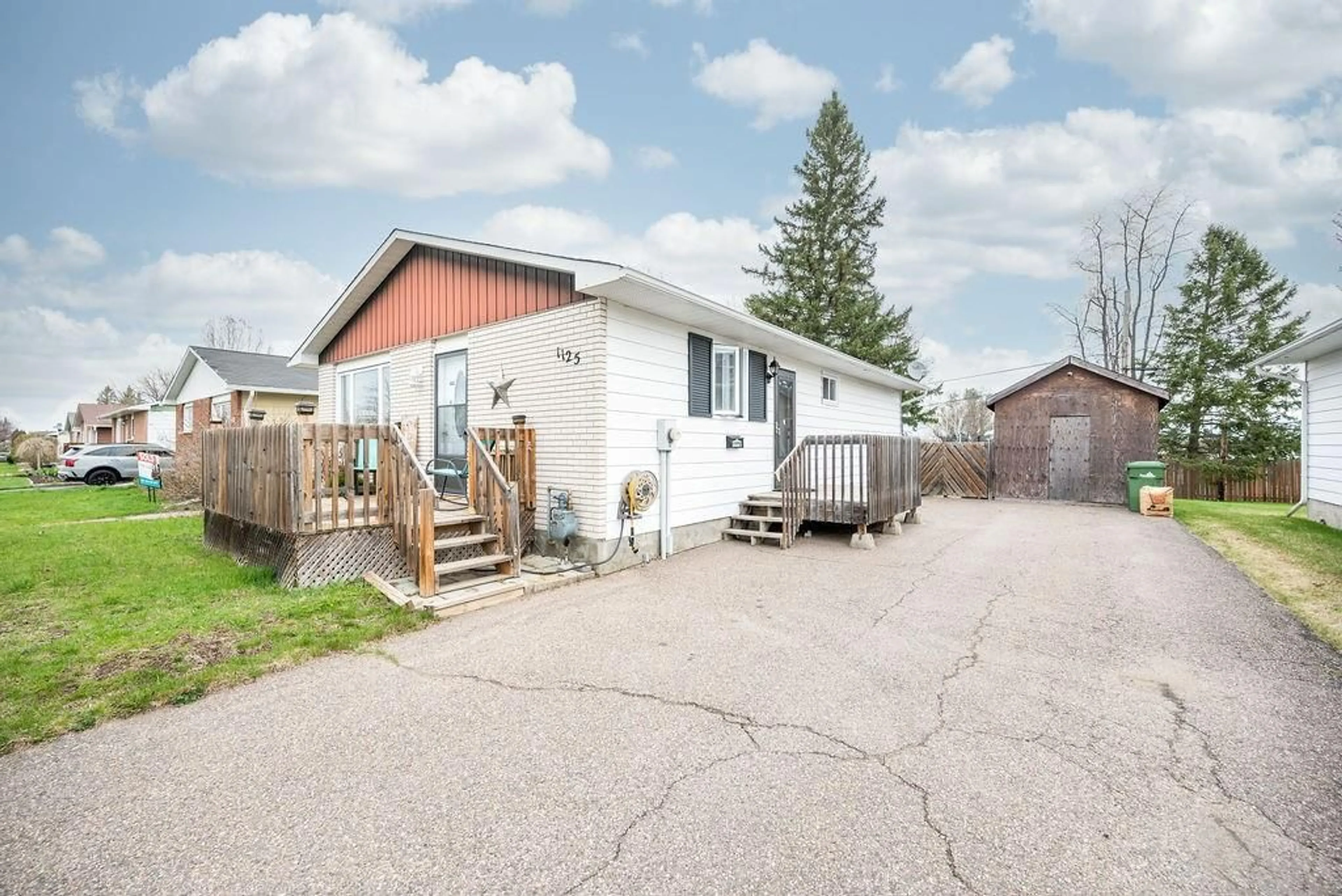 Frontside or backside of a home for 1125 BOUNDARY Rd, Pembroke Ontario K8A 7T9