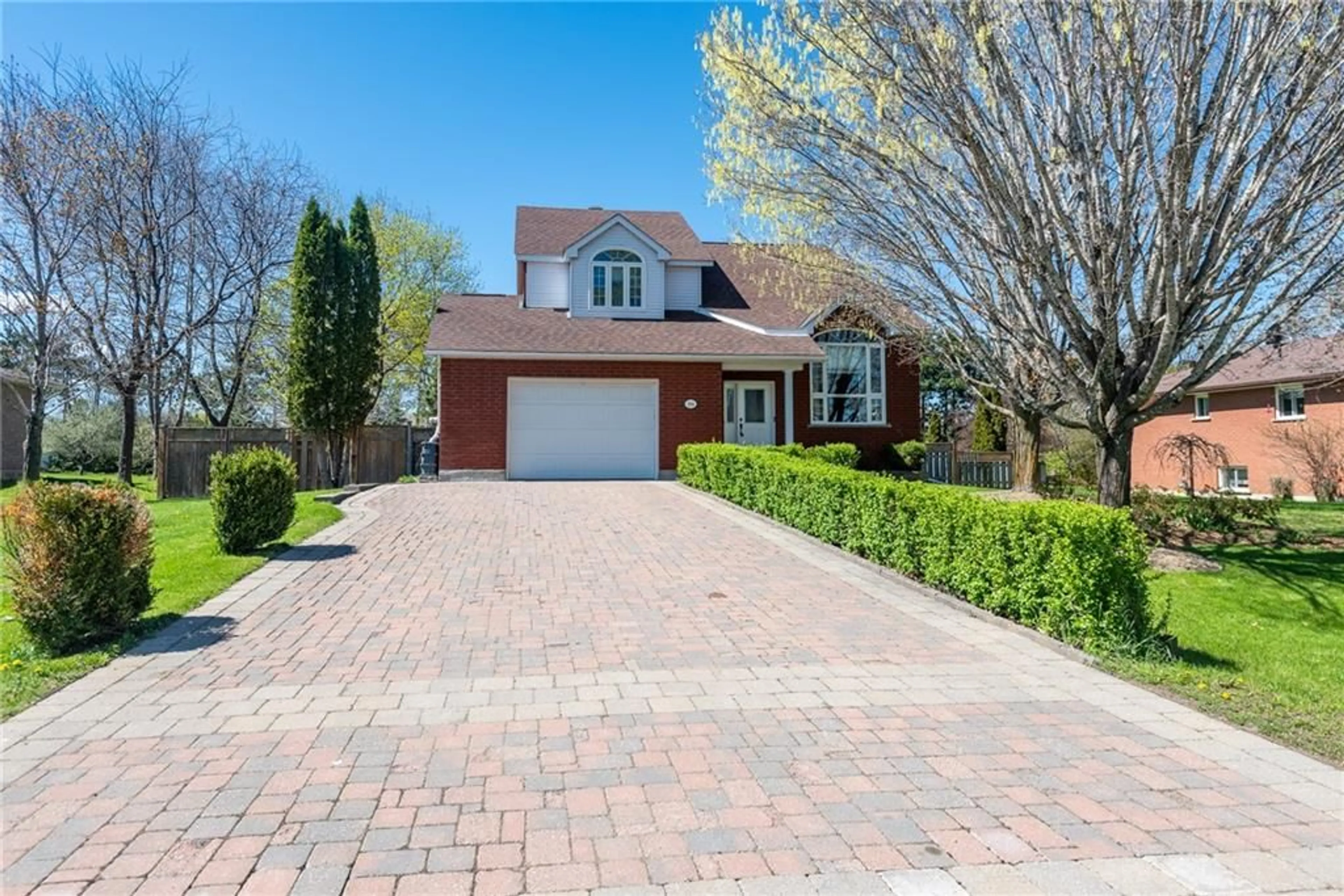 Home with brick exterior material for 184 PLEASANTVIEW Dr, Pembroke Ontario K8B 1B6