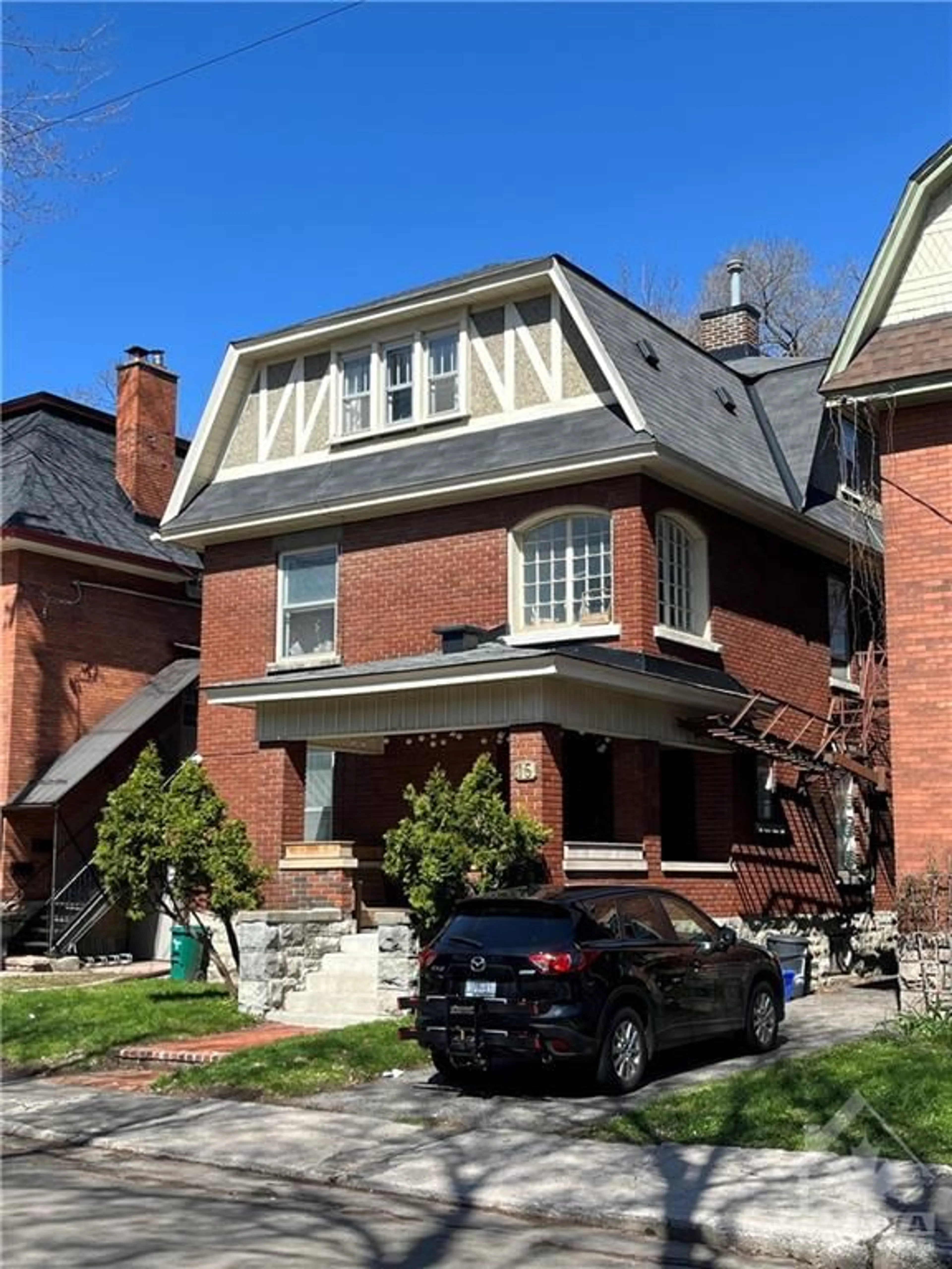 Home with brick exterior material for 15 REGENT St, Ottawa Ontario K1S 2R4