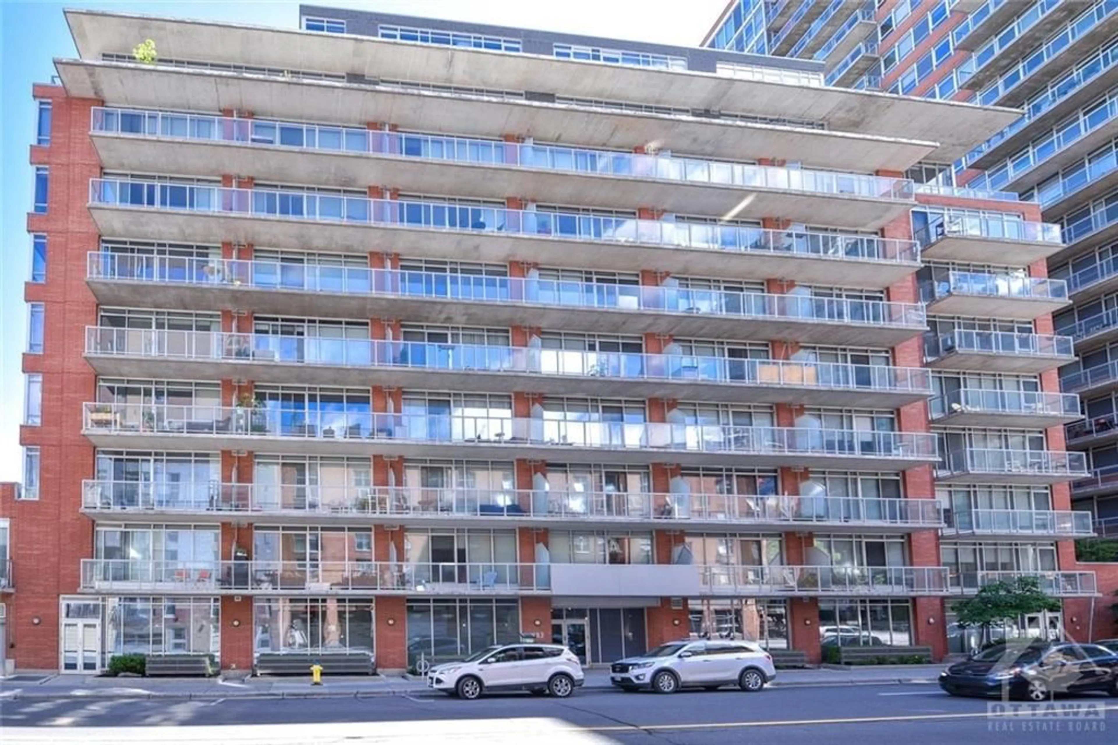 A pic from exterior of the house or condo for 383 CUMBERLAND St #506, Ottawa Ontario K1N 1J7