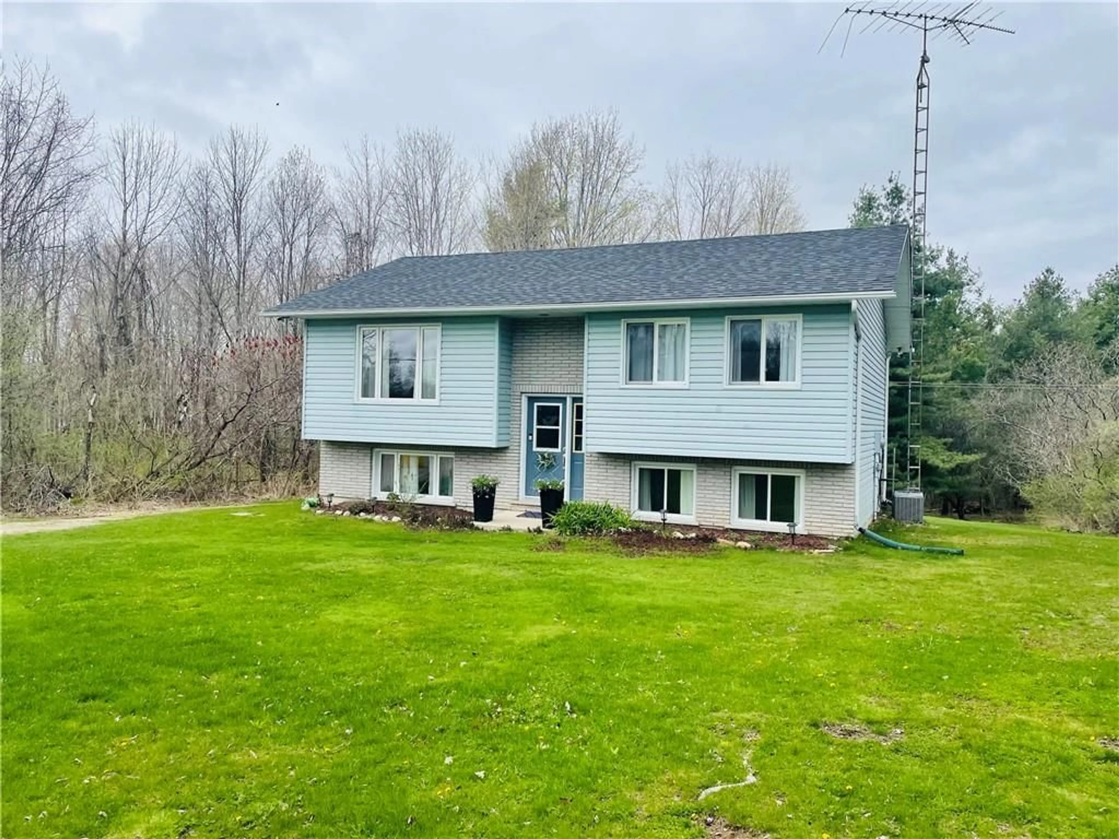 Frontside or backside of a home for 238 ELMGROVE Rd, Perth Ontario K7H 3C7