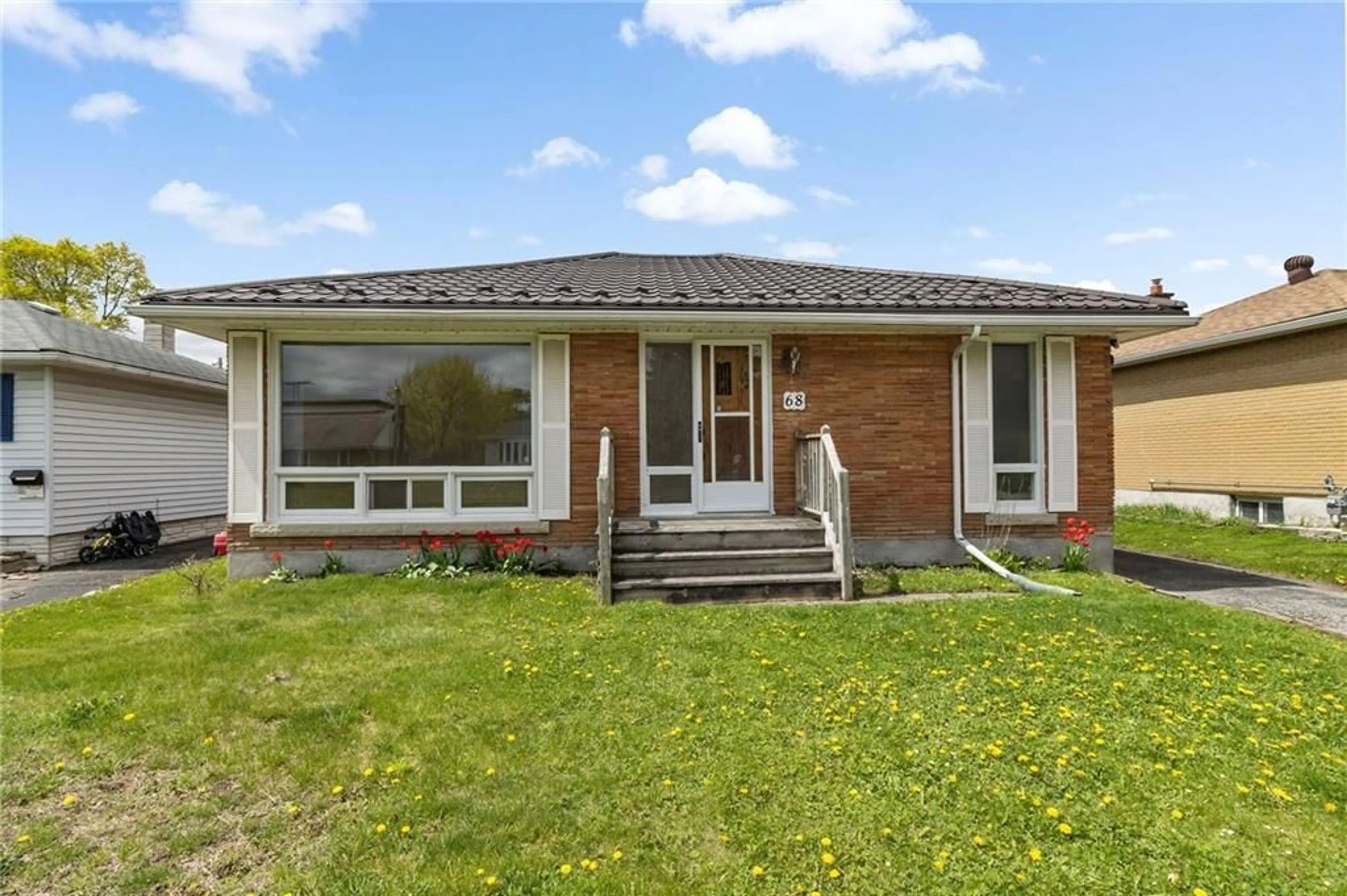 Home with brick exterior material for 68 ALDERSHOT Ave, Brockville Ontario K6V 2P8