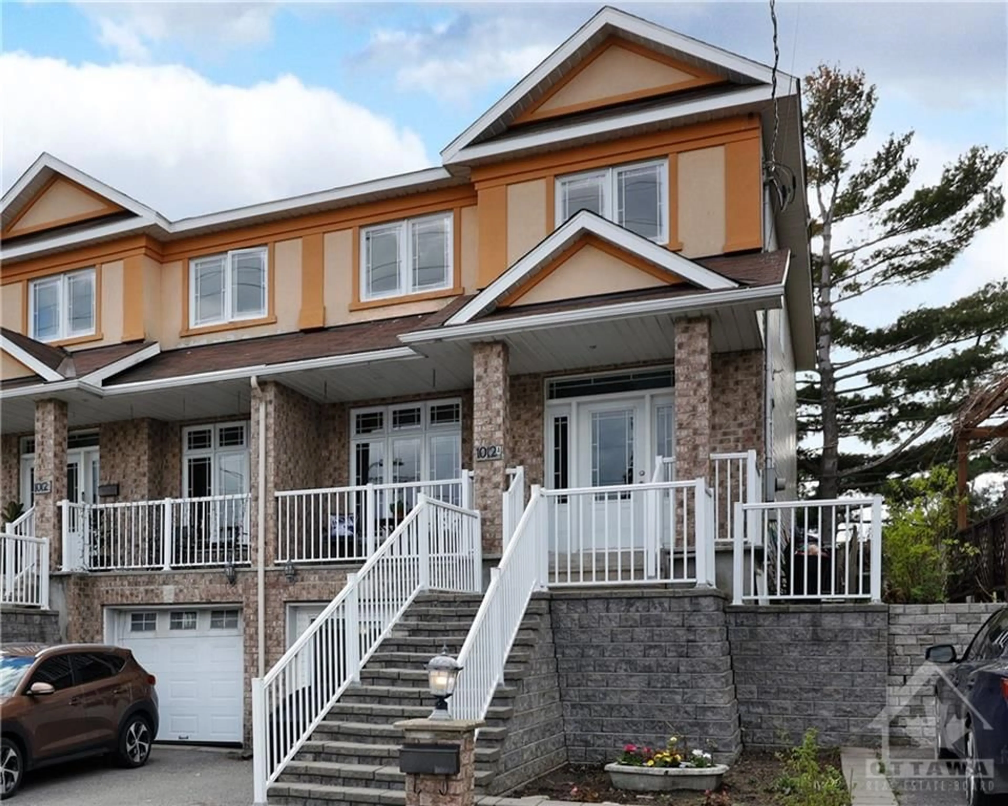 A pic from exterior of the house or condo for 1012 PINECREST Rd #A, Ottawa Ontario K2B 6B5