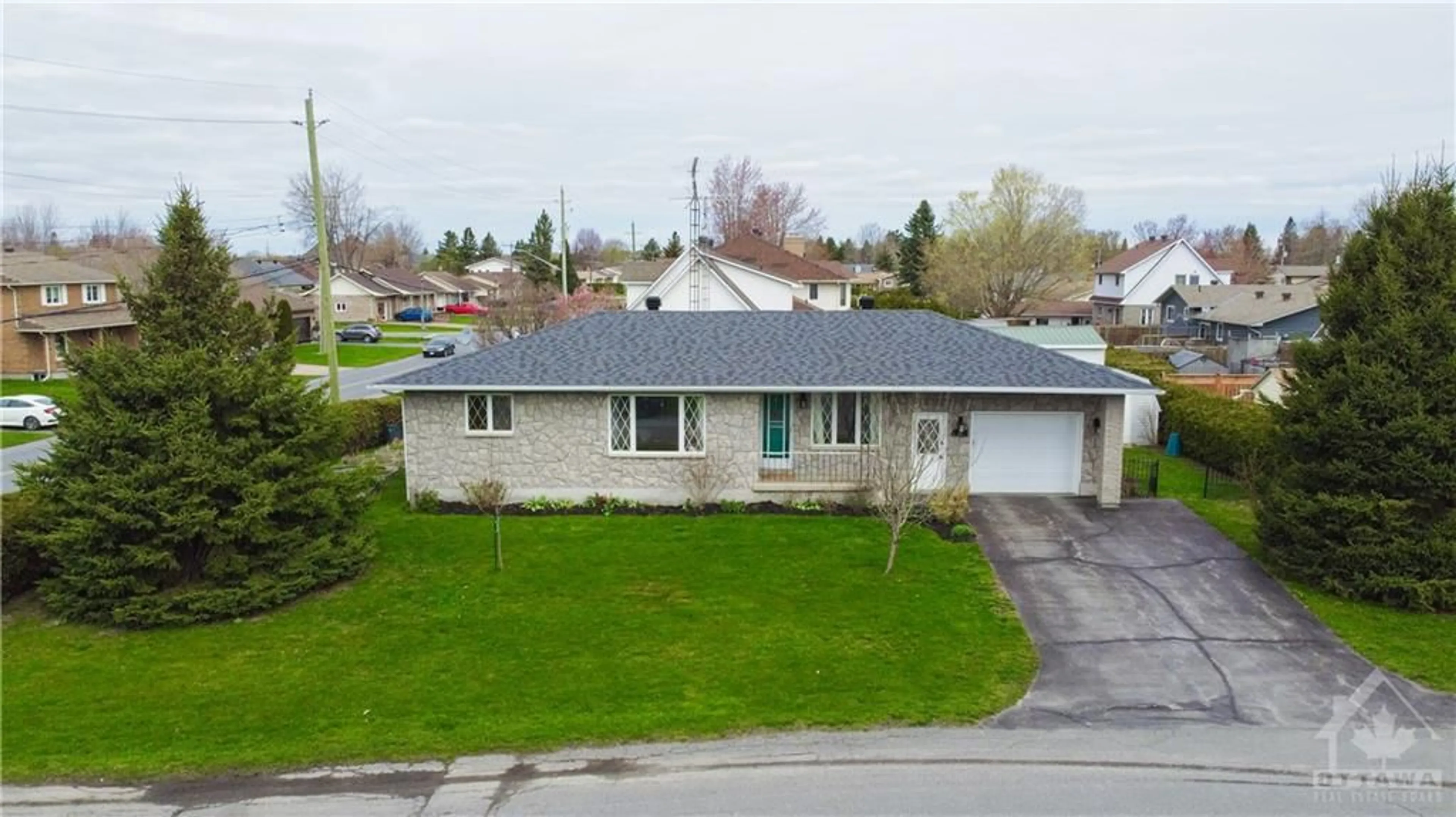 Frontside or backside of a home for 26 ALICE St, Casselman Ontario K0A 1M0
