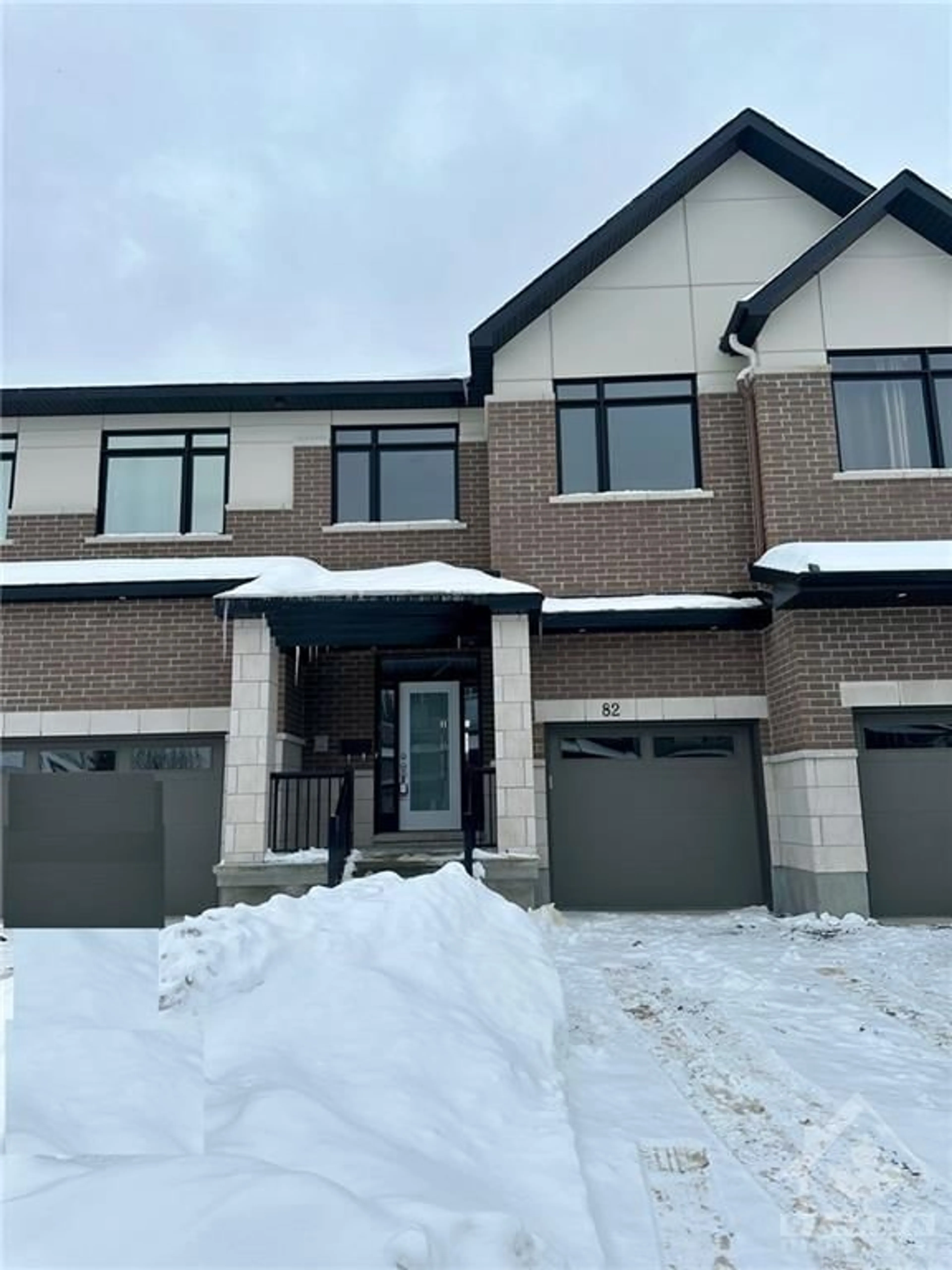 A pic from exterior of the house or condo for 82 BON TEMPS Way, Ottawa Ontario K1W 0M1