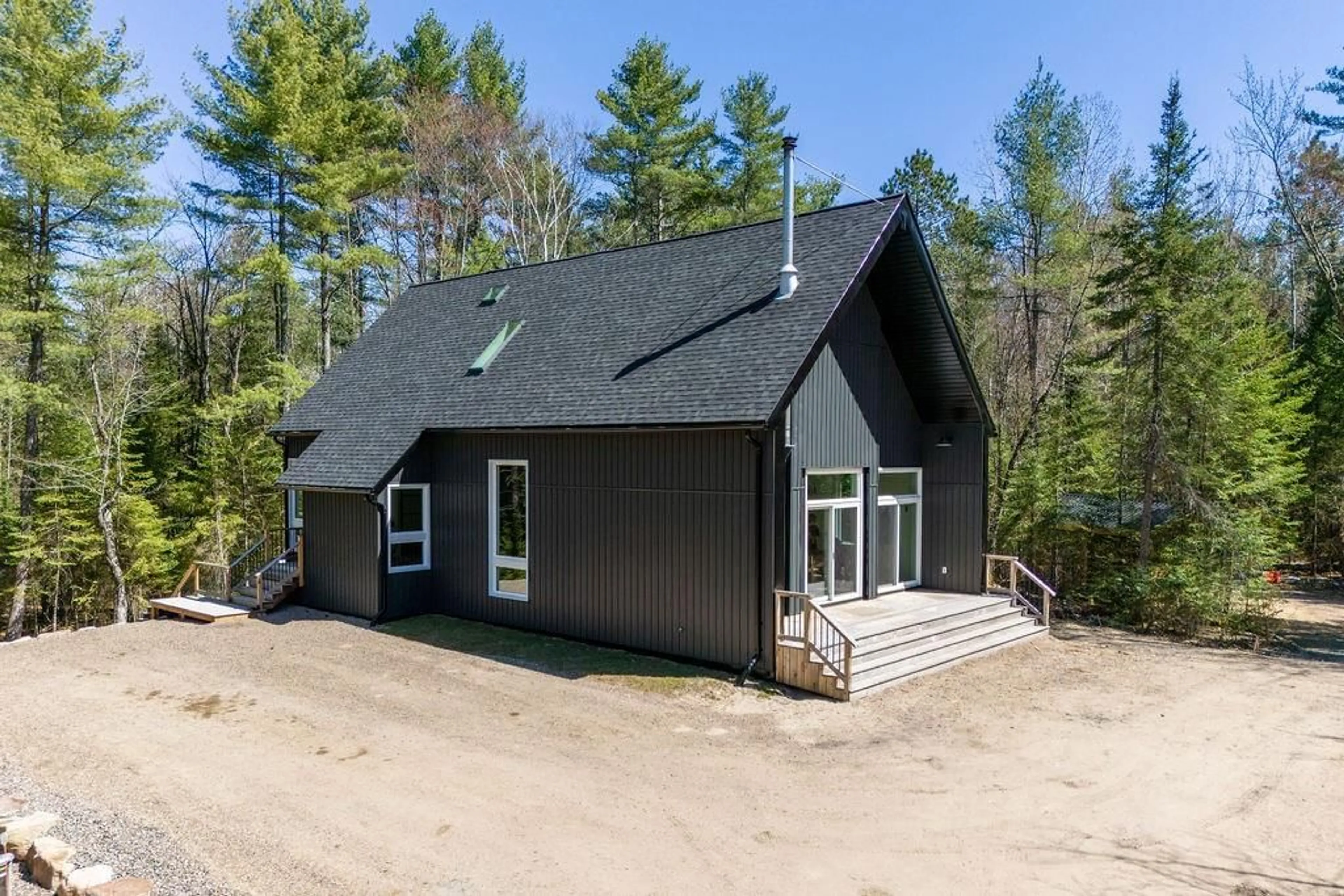 Cottage for 355 JOSIE Lane, Laurentian Hills Ontario K0J 1P0