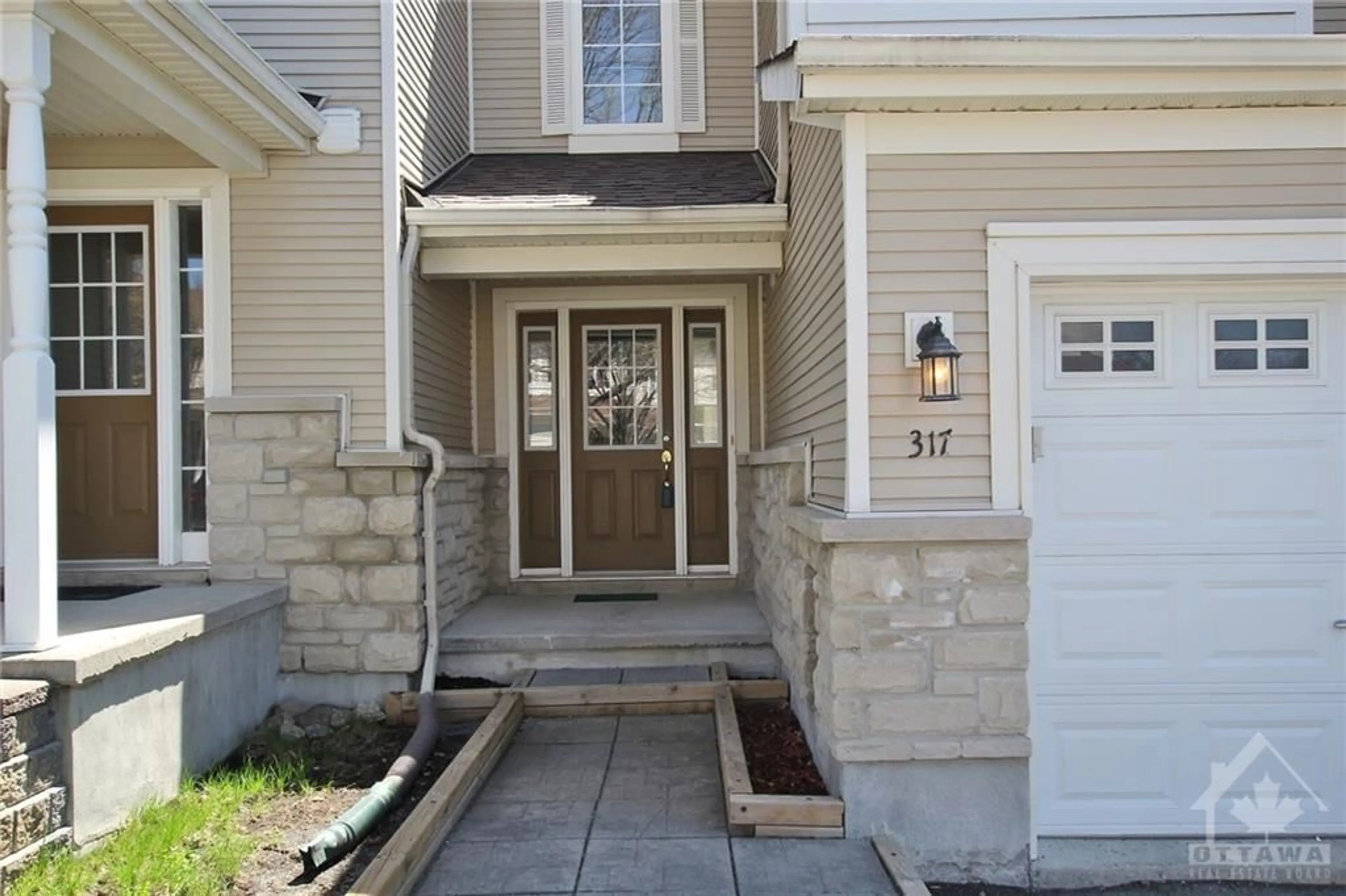 A pic from exterior of the house or condo for 317 SILBRASS Pvt, Ottawa Ontario K2J 5M5