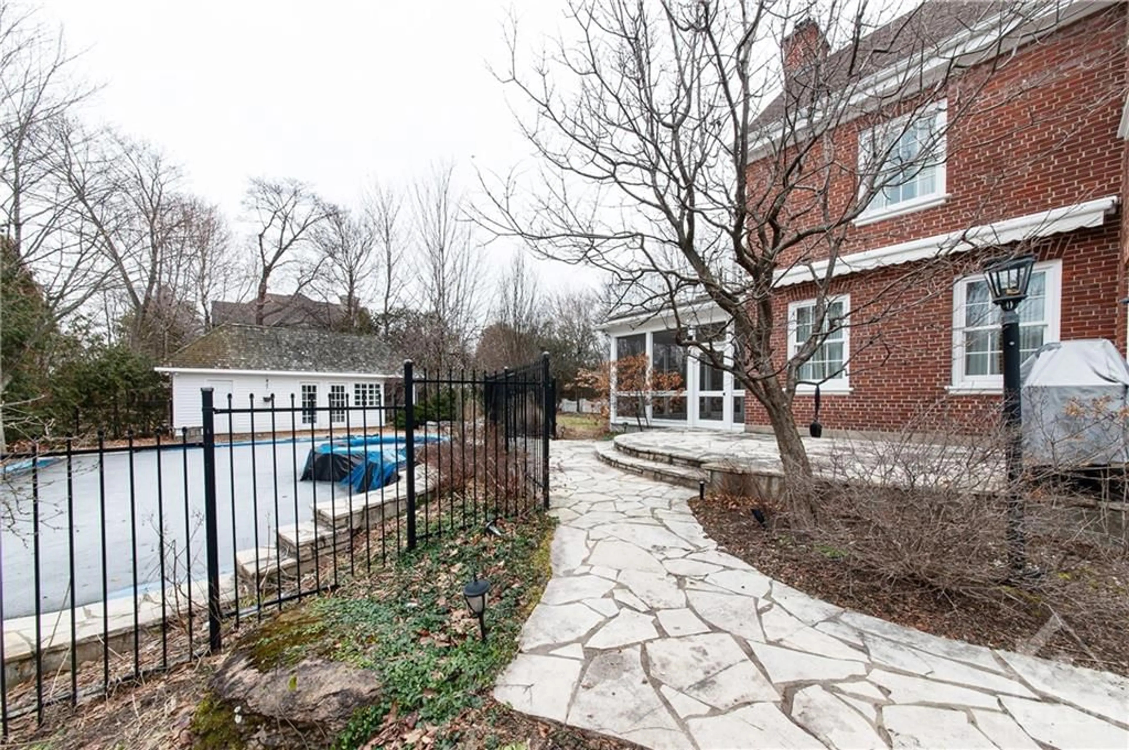 Patio, the fenced backyard for 250 THOROLD Rd, Ottawa Ontario K1M 0J9