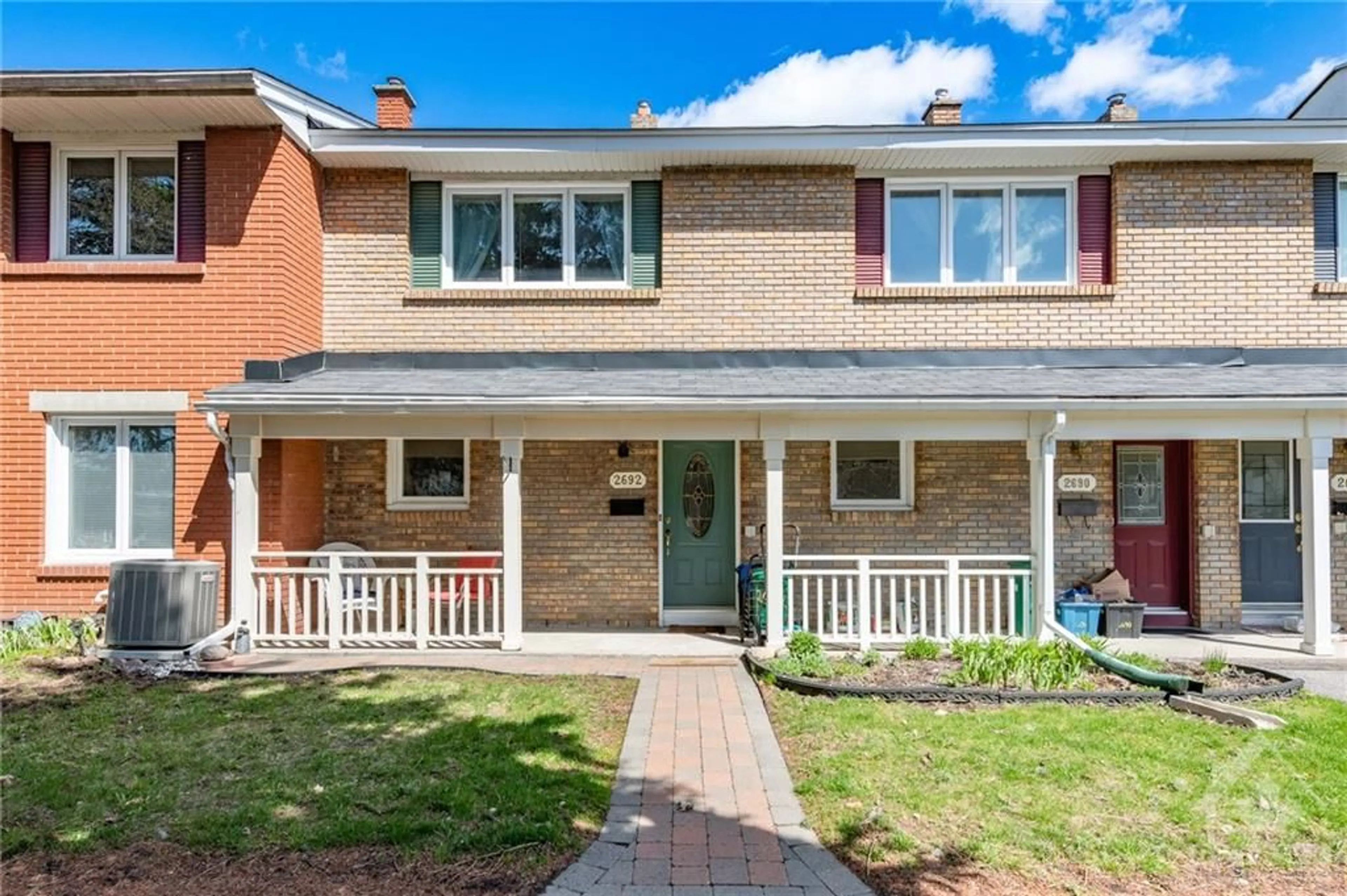 Home with brick exterior material for 2692 DRAPER Ave, Ottawa Ontario K2H 6Z9