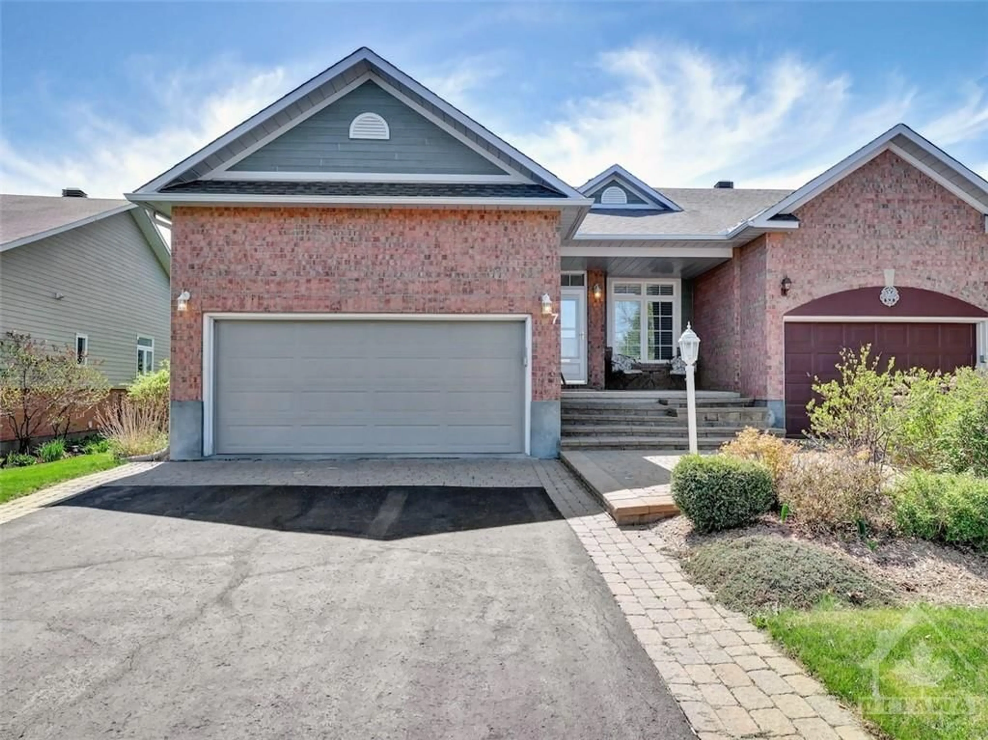 Home with brick exterior material for 7 SABLE RUN Dr, Ottawa Ontario K2S 1W2
