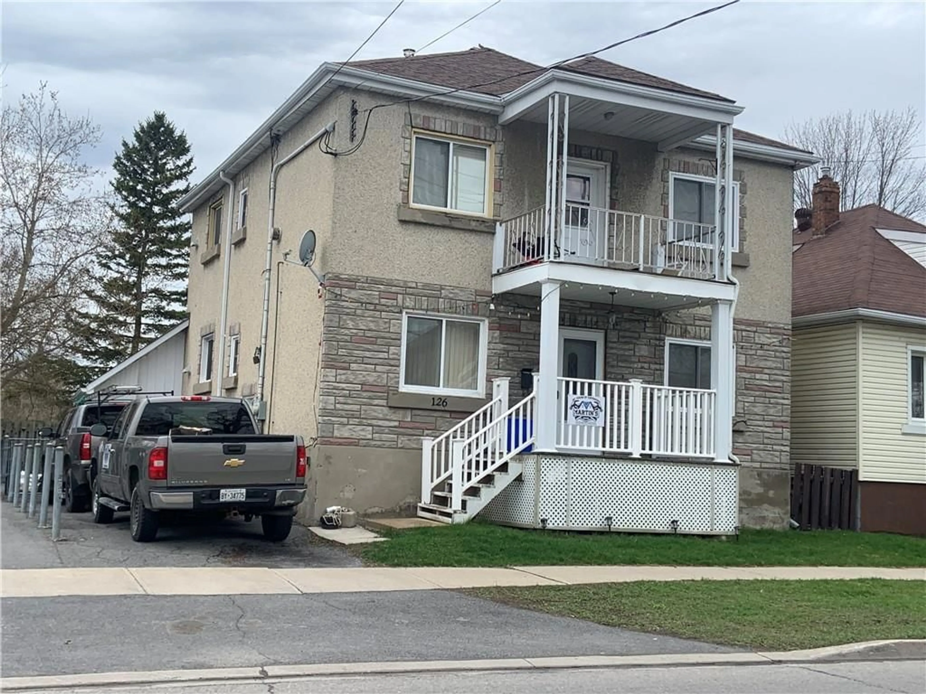 Frontside or backside of a home for 126,126A CUMBERLAND St, Cornwall Ontario K6J 4H5