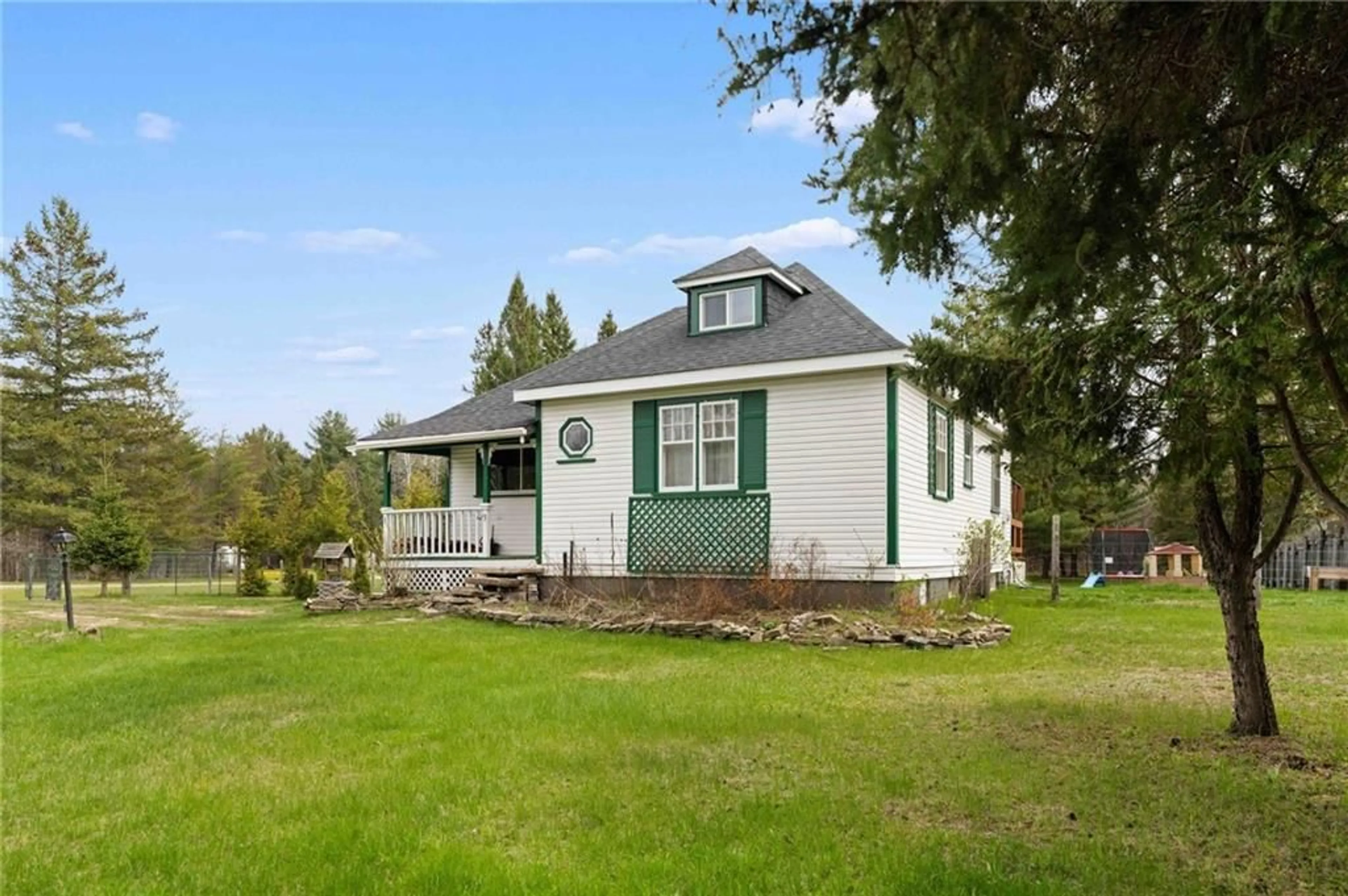 Cottage for 14633 HIGHWAY 60 Hwy, Killaloe Ontario K0J 2A0