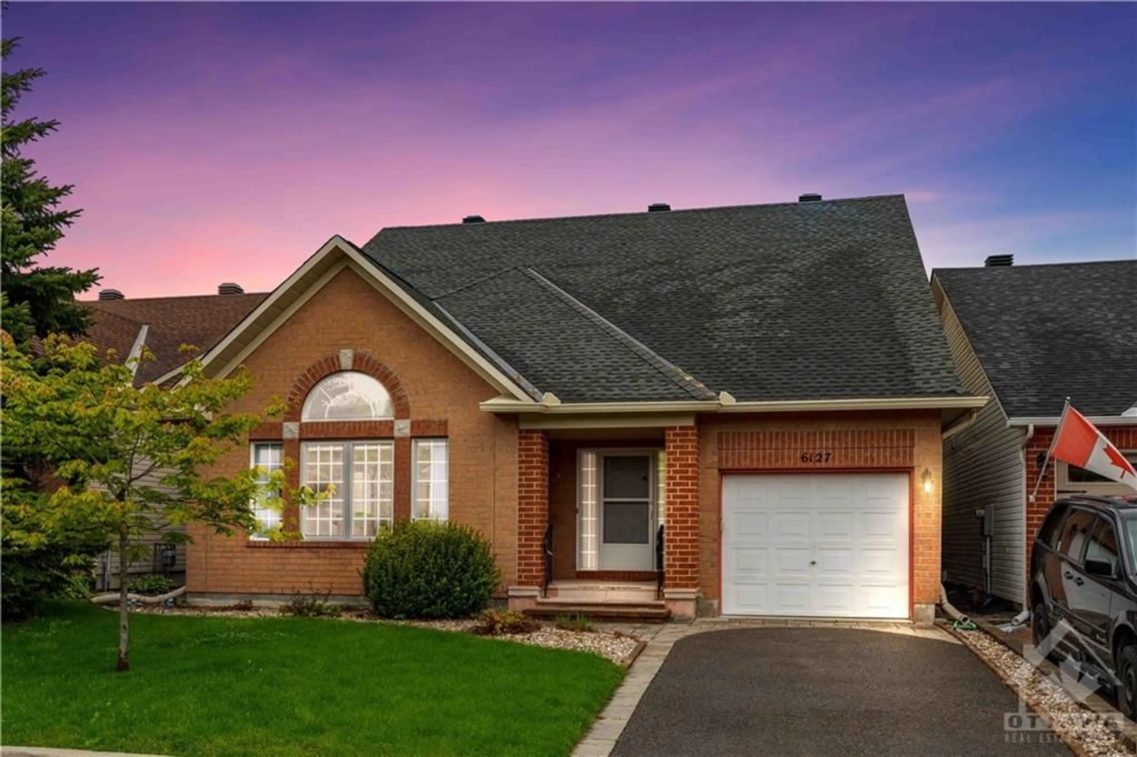 Frontside or backside of a home for 6127 BRISTLECONE Way, Orleans Ontario K1W 1H7