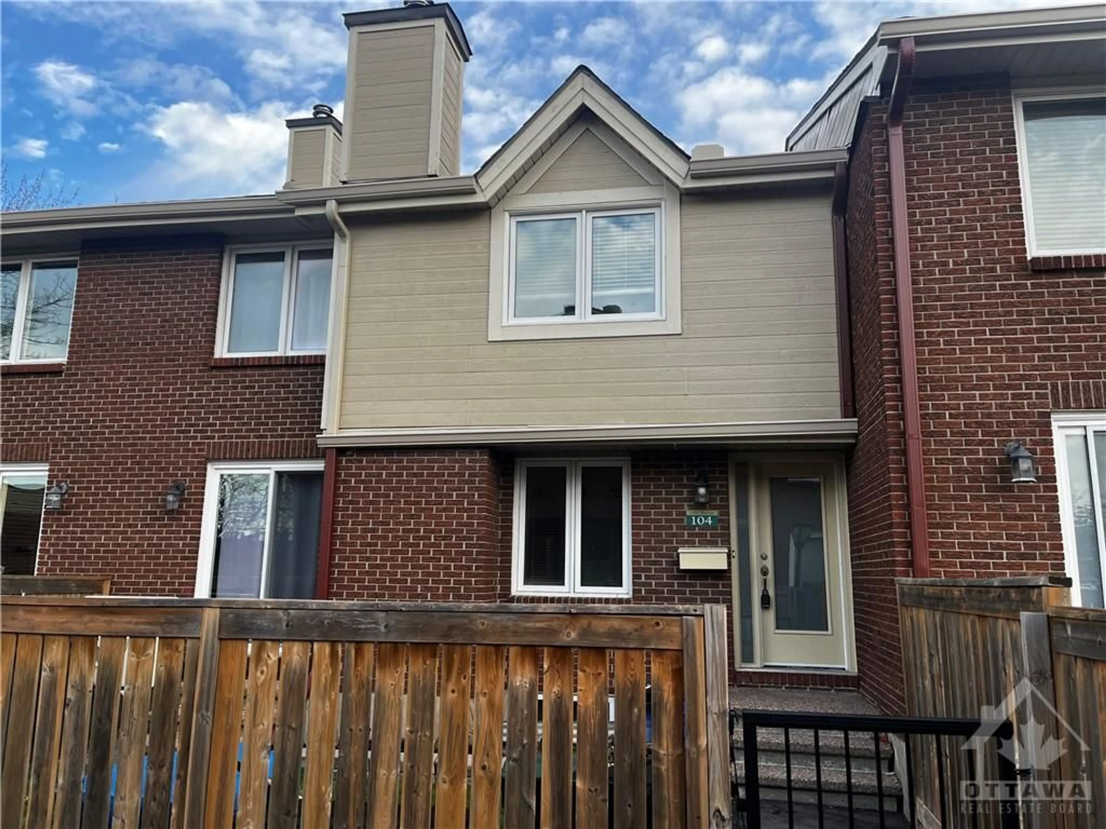A pic from exterior of the house or condo for 1780 MARSALA Cres #104, Orleans Ontario K4A 2G3