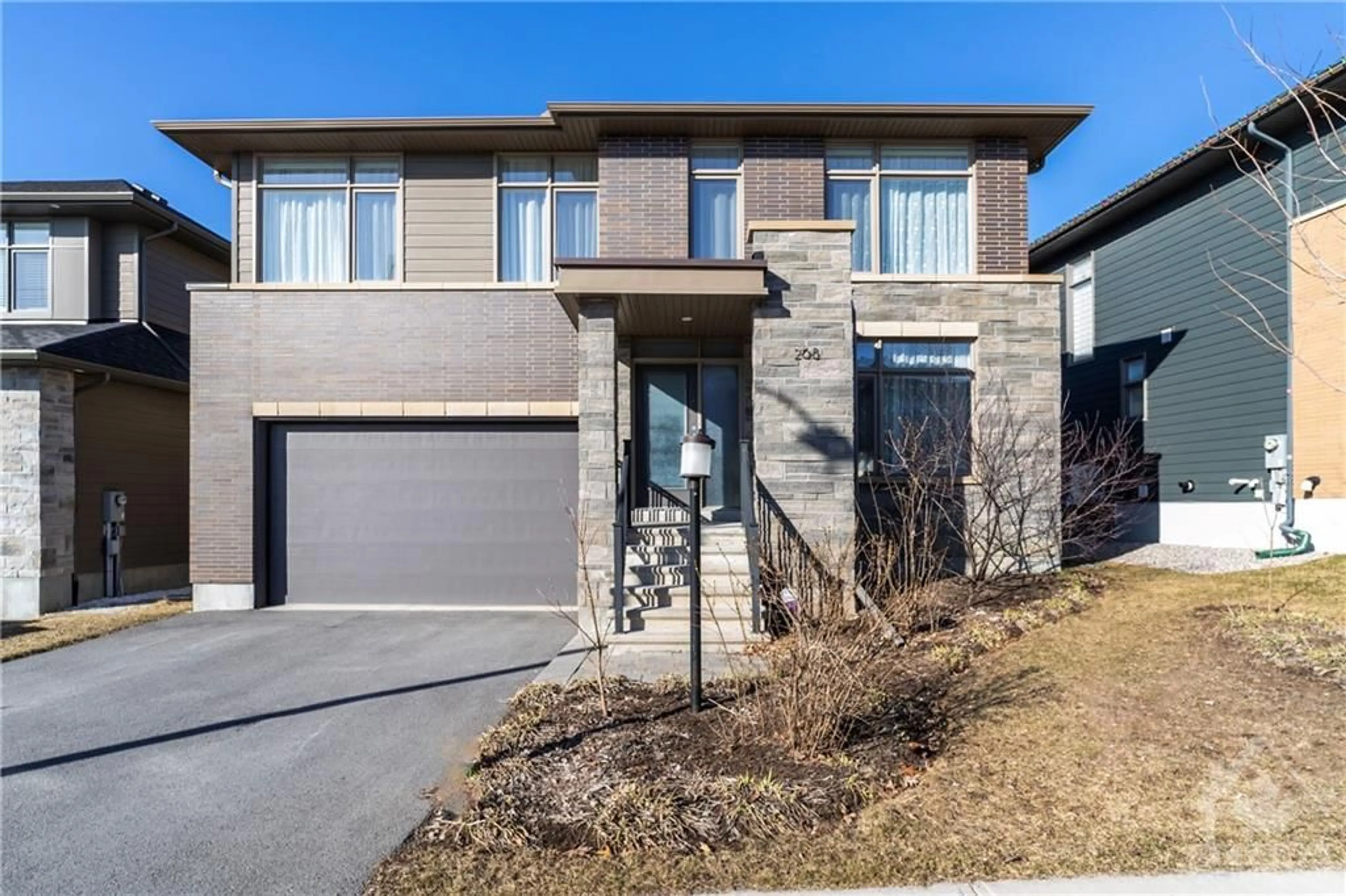 Frontside or backside of a home for 268 HUNTSVILLE Dr, Ottawa Ontario K2T 0H1
